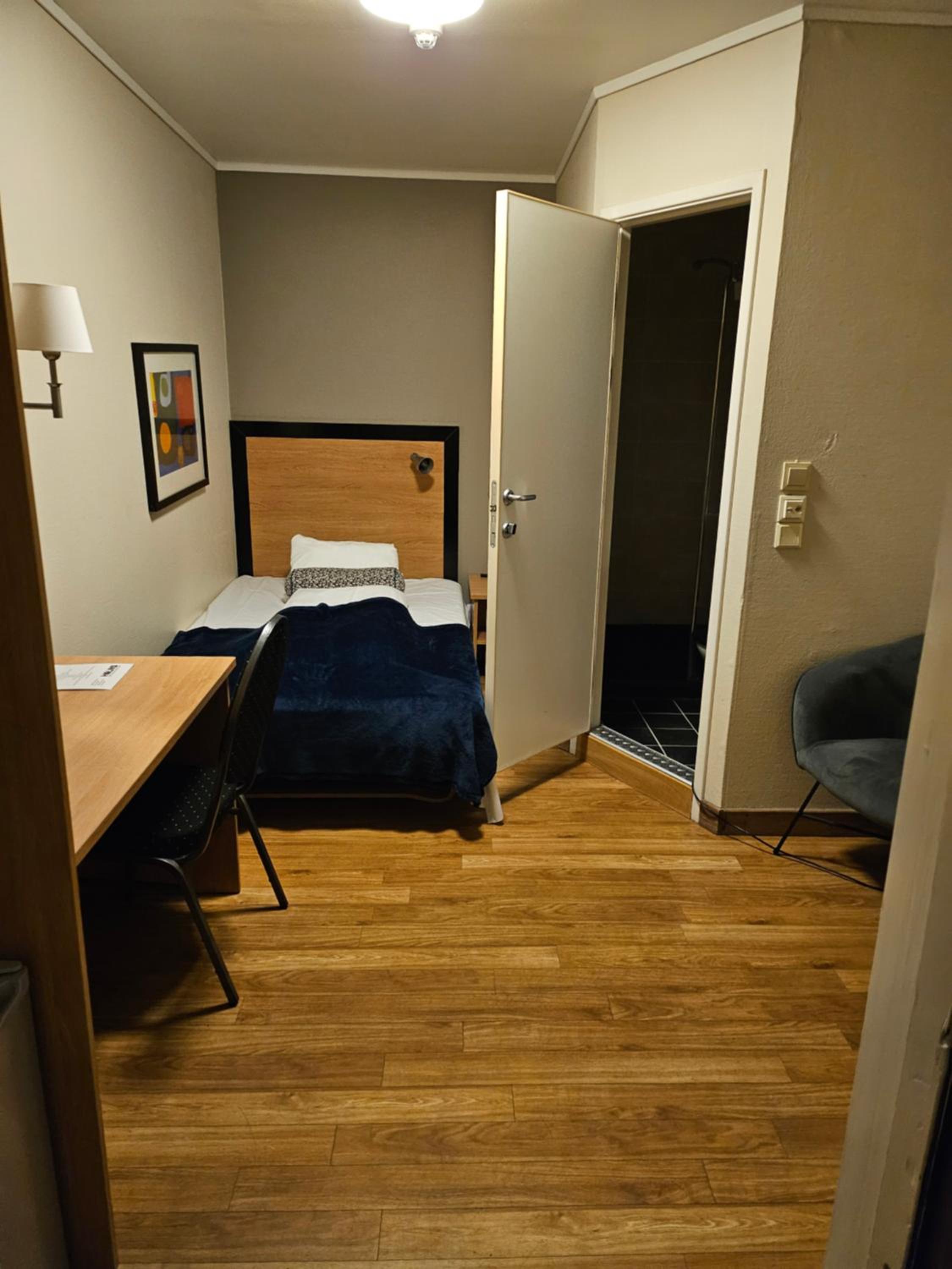 Photo 11