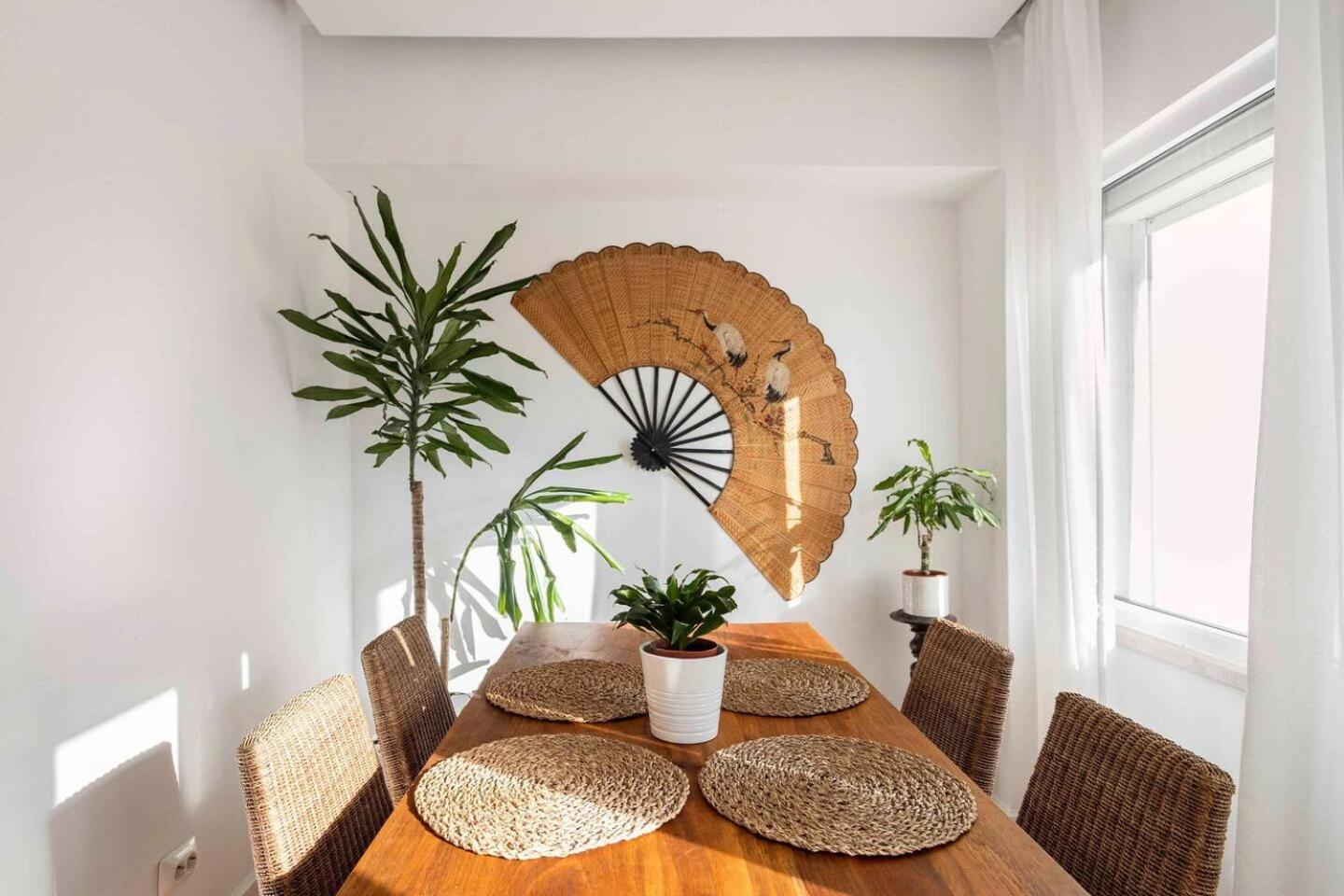 SALDANHA l Iconic Stay Climate Comfort 1 min to Metro, Near Coworks and Eduardo VII Park