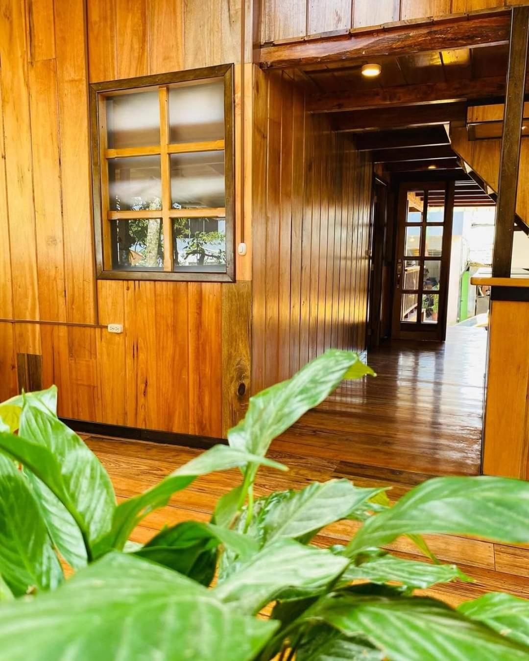 Guayabo Hostal Mindo