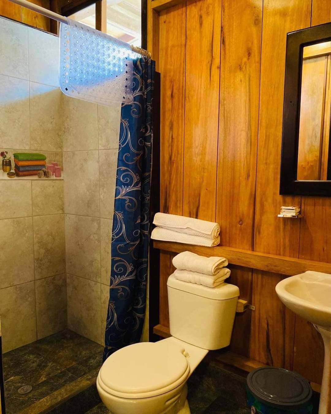 Guayabo Hostal Mindo