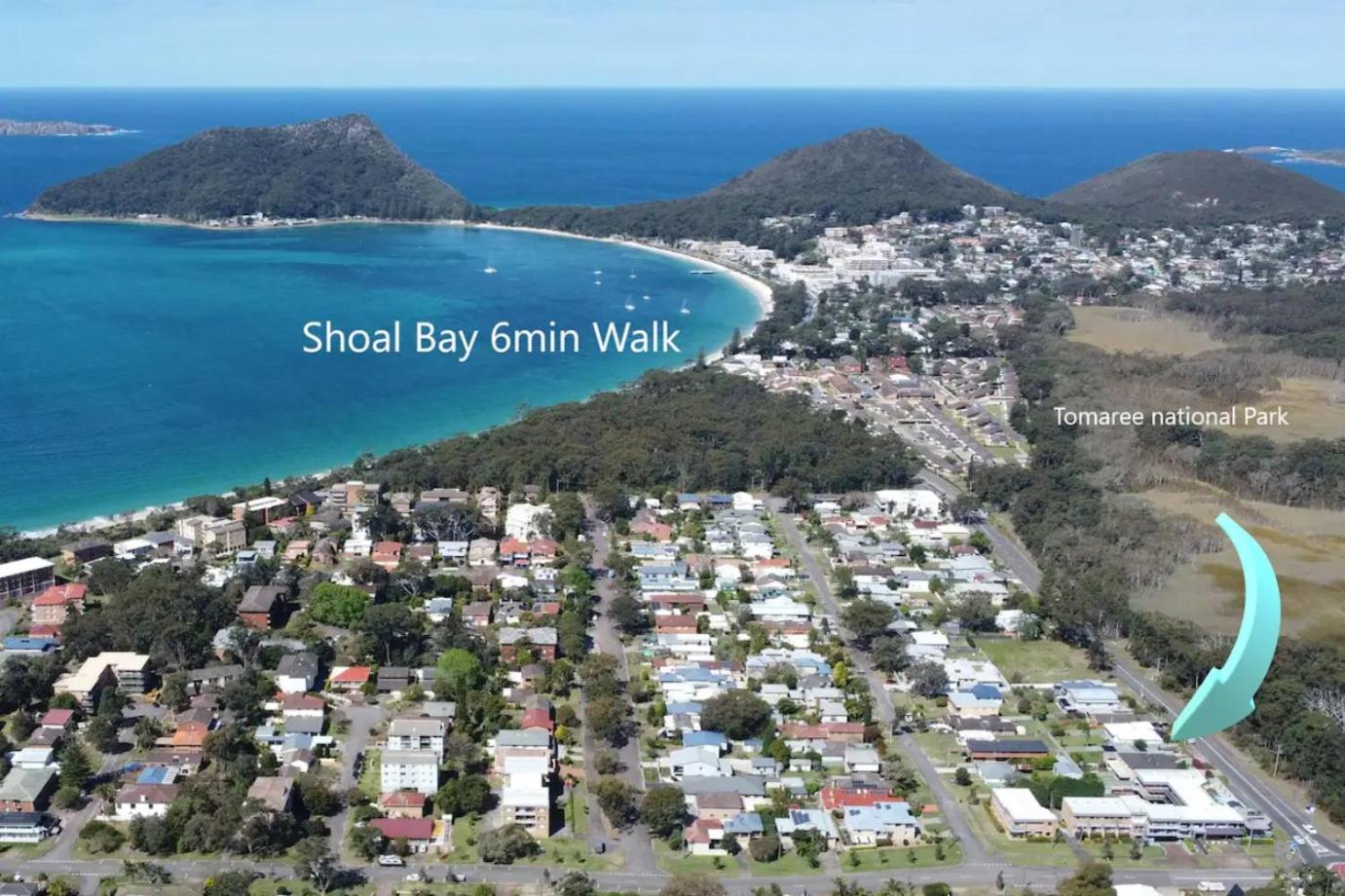 2Bays Studio- Walk to 2 Beaches! Perfect Location with Private Courtyard & BBQ