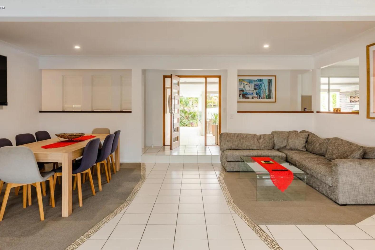 Reflections Broadbeach- Heated Pool! Complete Waterfront Entertainer with Huge Deck, Pool Table and Pontoon