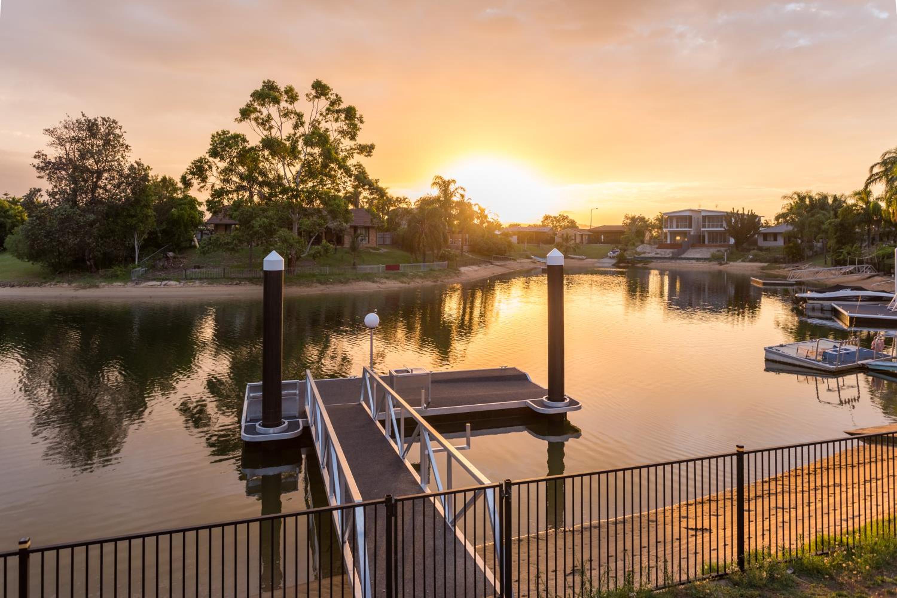Reflections Broadbeach- Heated Pool! Complete Waterfront Entertainer with Huge Deck, Pool Table and Pontoon