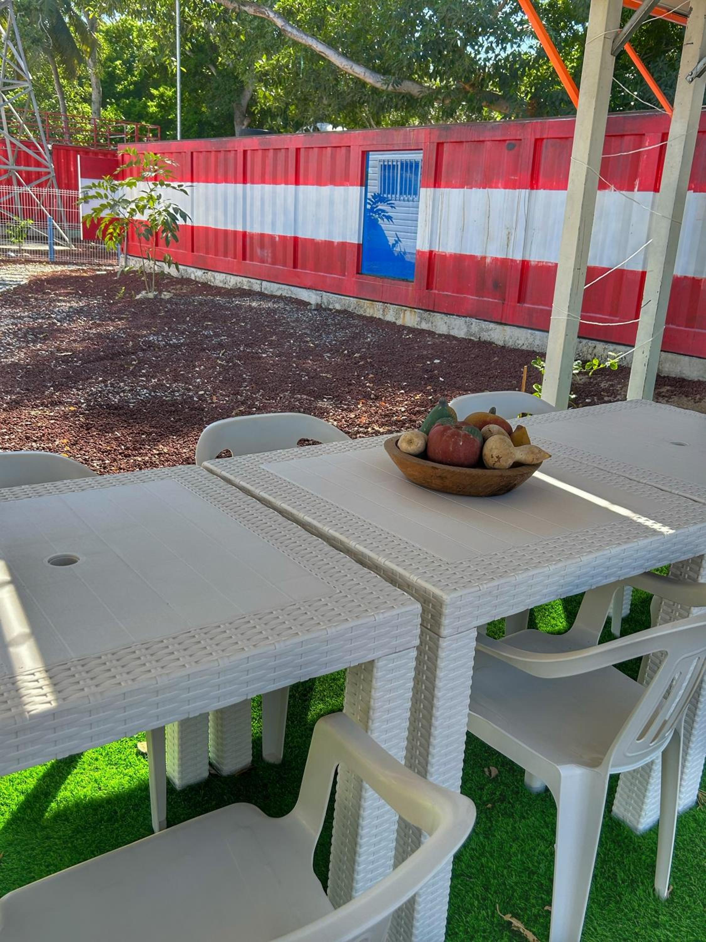 Departamento Kalahan, cerca de la playa