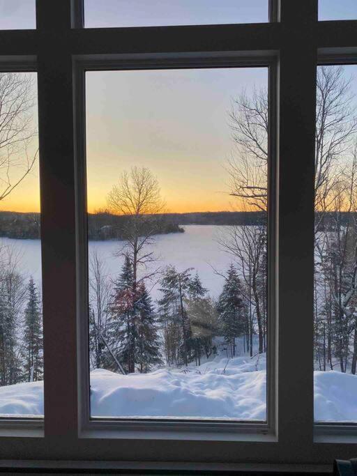 Luxurious Panoramic View Beach Lake SPA Gaming