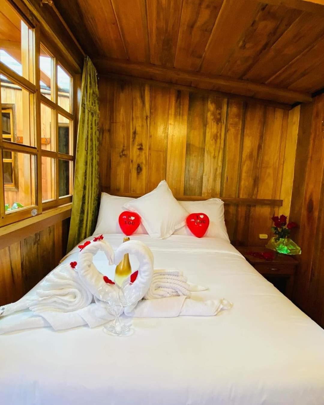 Guayabo Hostal Mindo
