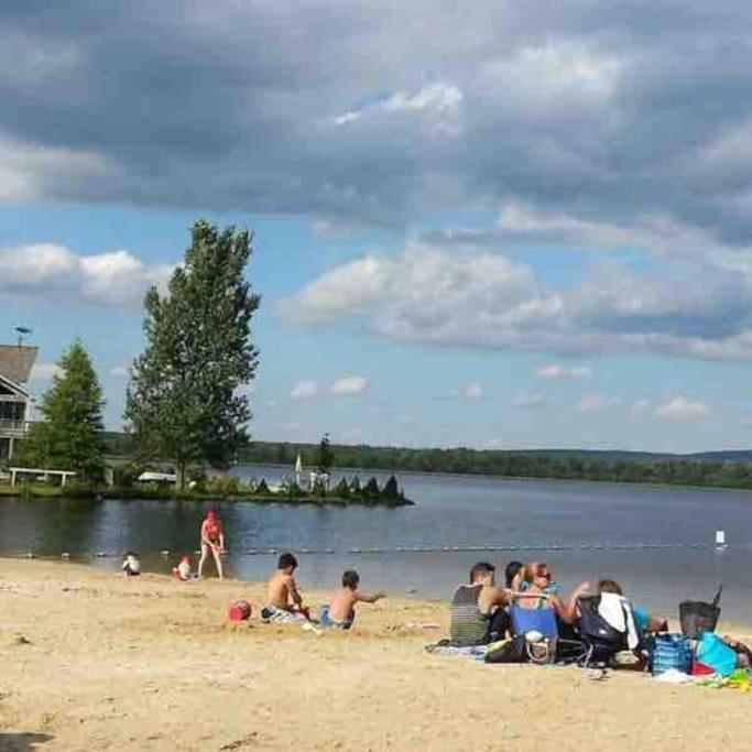 Chalet with Hot Tub near Lake, Pool and Beach view 5
