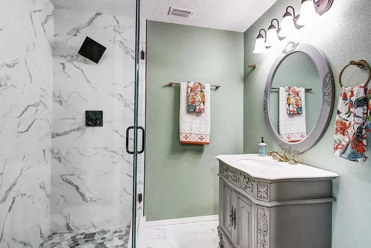 Tampa Vacations - Jade Jewel - Well-Appointed Tampa Home 4 Mi to USF Campus and Busch Gardens - Property Image 10