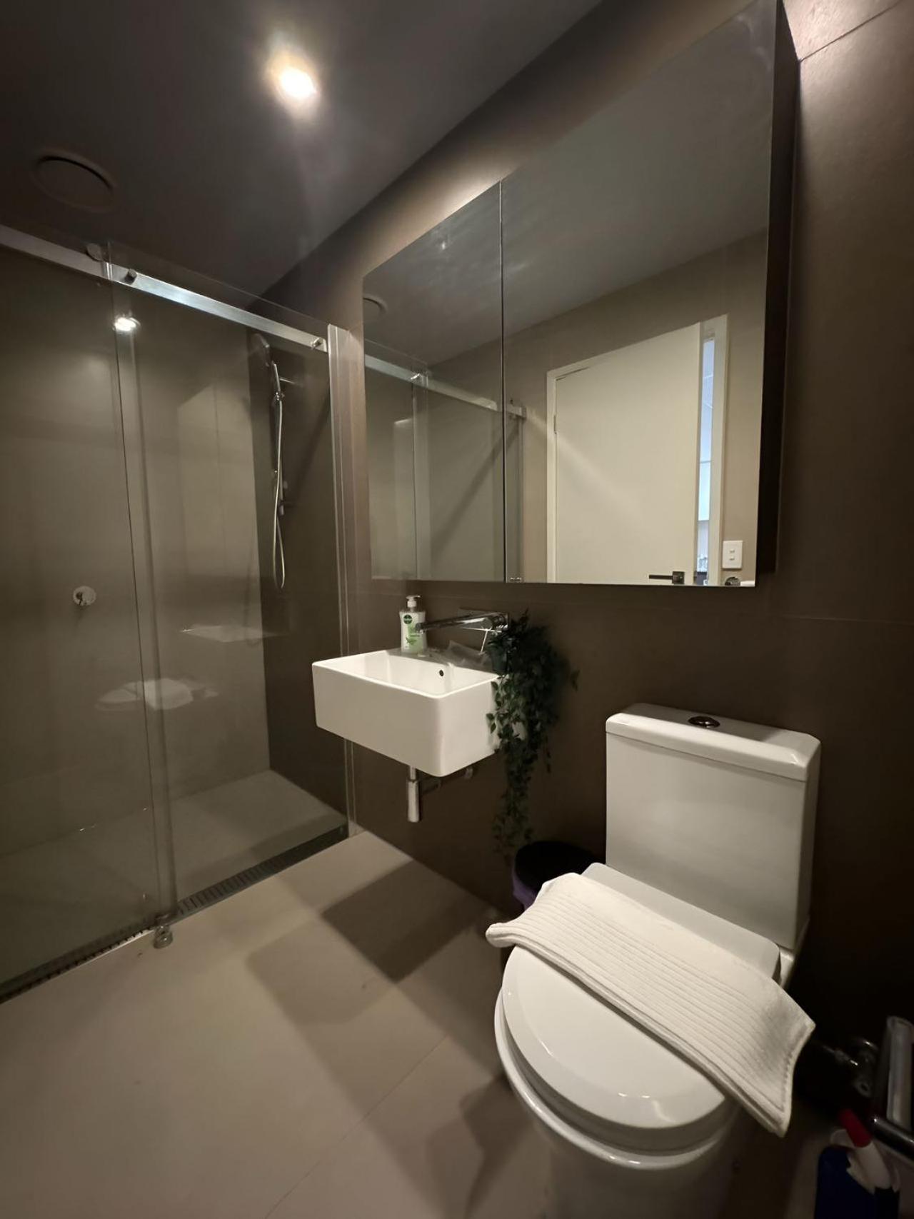 Luxury Premium 568 Collins St