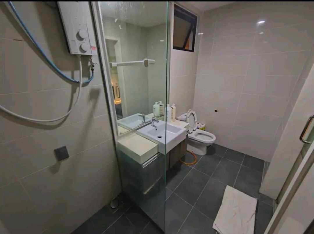 Mid Valley Southkey Mall - 24-7 Support - Netflix - Infinity Pool