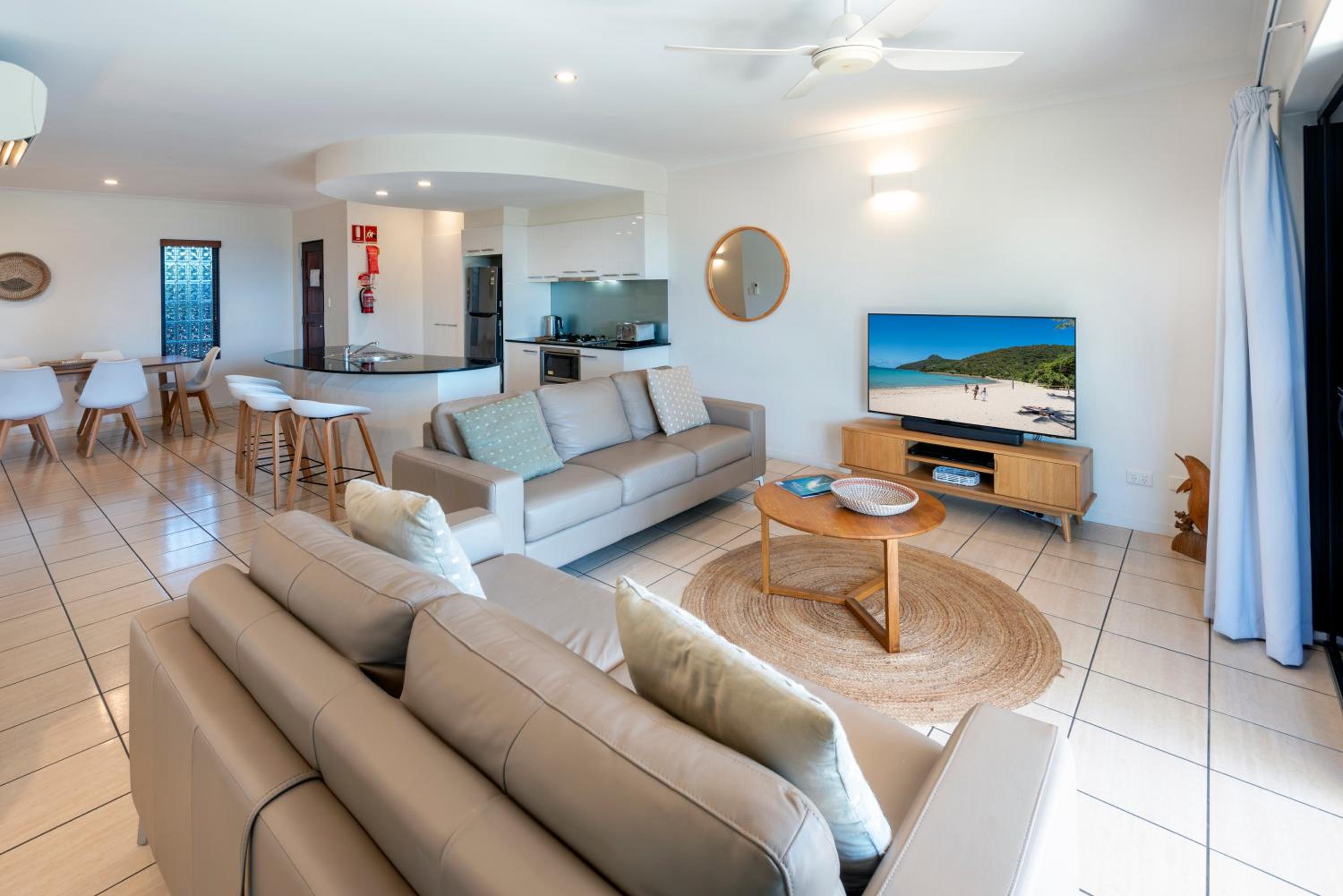 Anchorage Apartments on Hamilton Island by HIHA