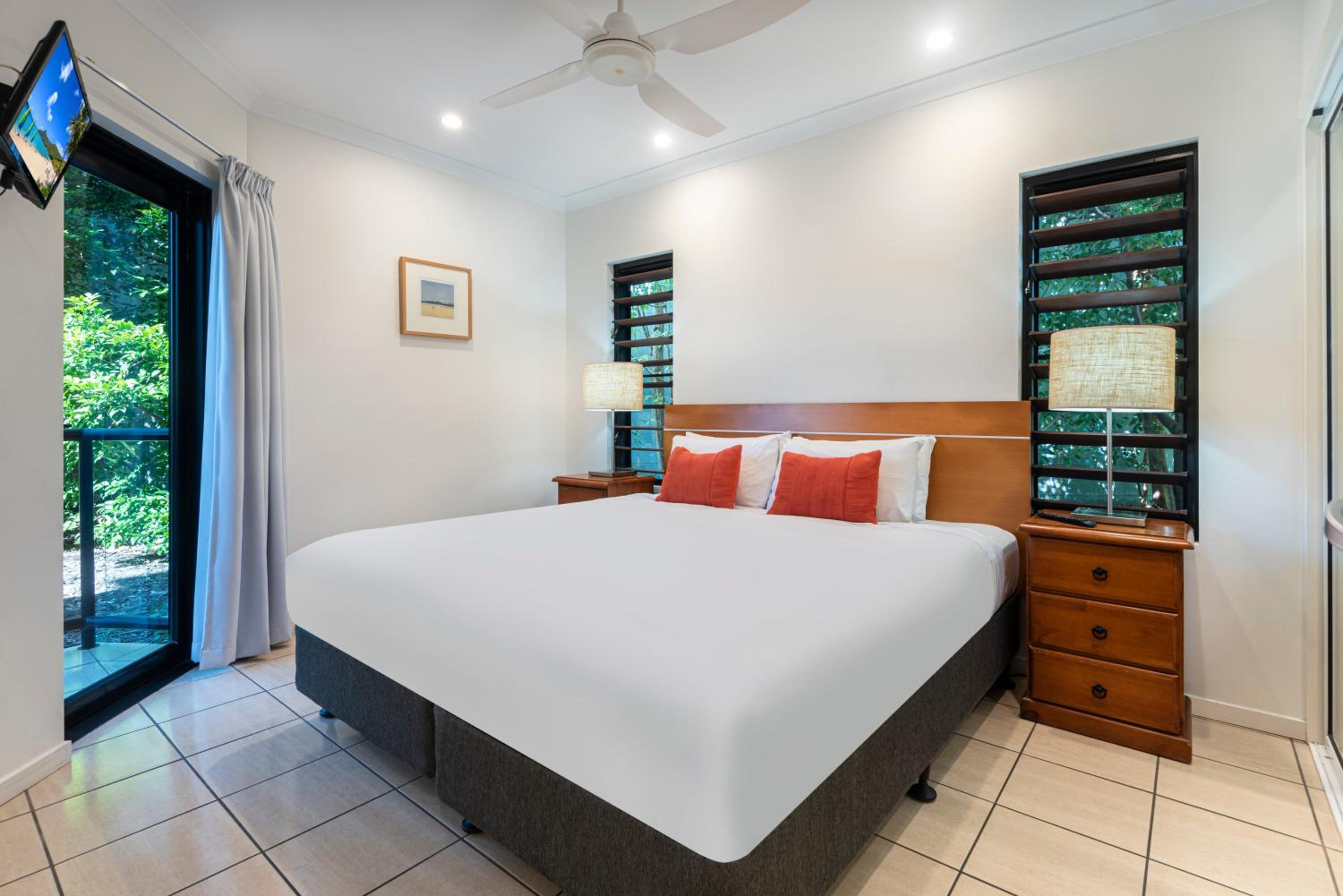 Anchorage Apartments on Hamilton Island by HIHA
