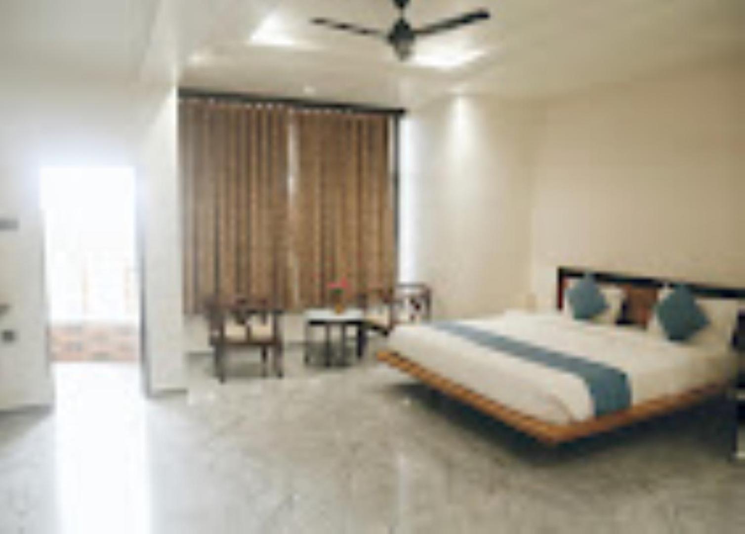 Hotel Riverfront , Prabhas Patan