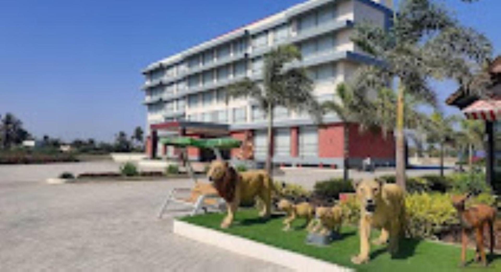 Hotel Riverfront , Prabhas Patan