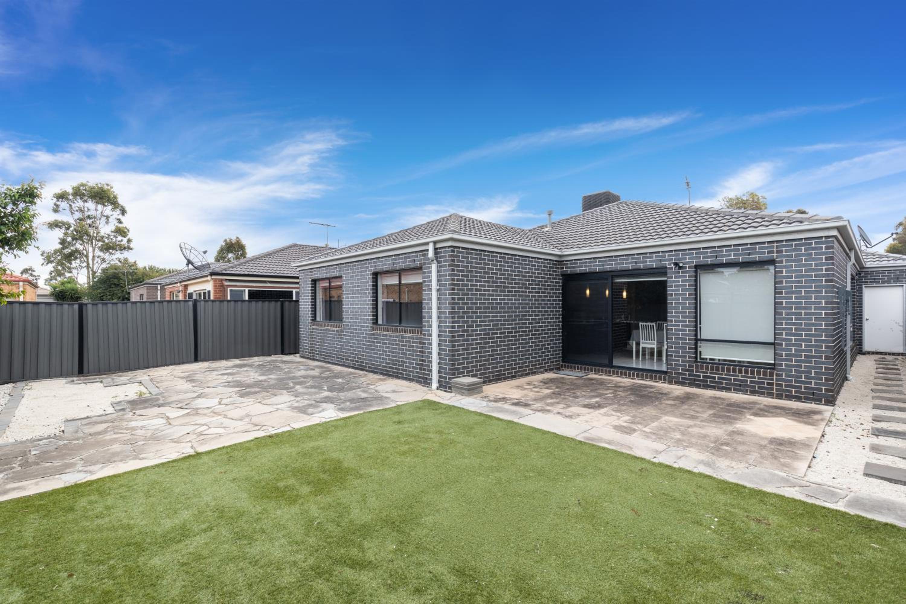 Modern 4BR house perfect for family getaway