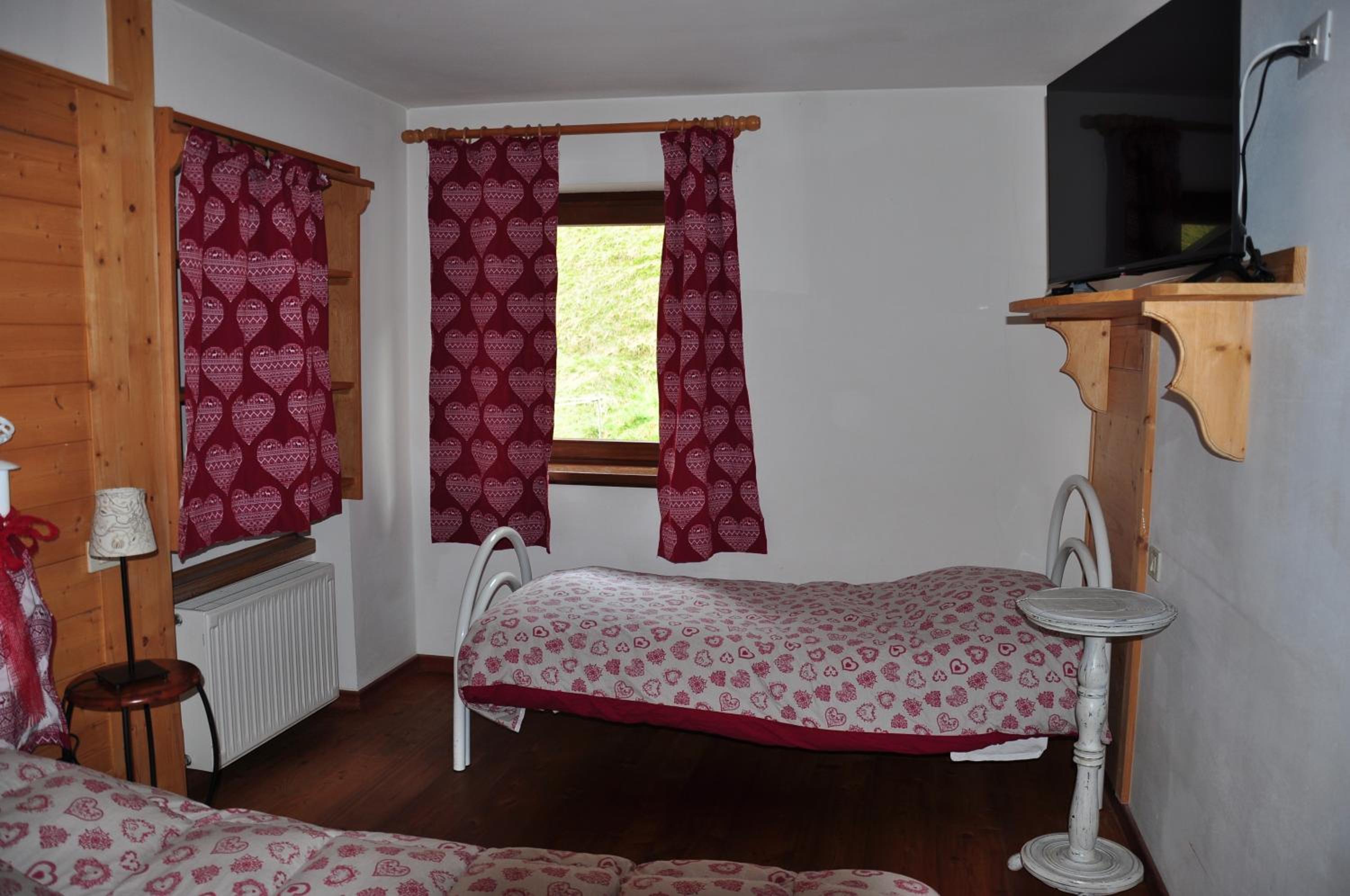 Albergo Lozen view 2