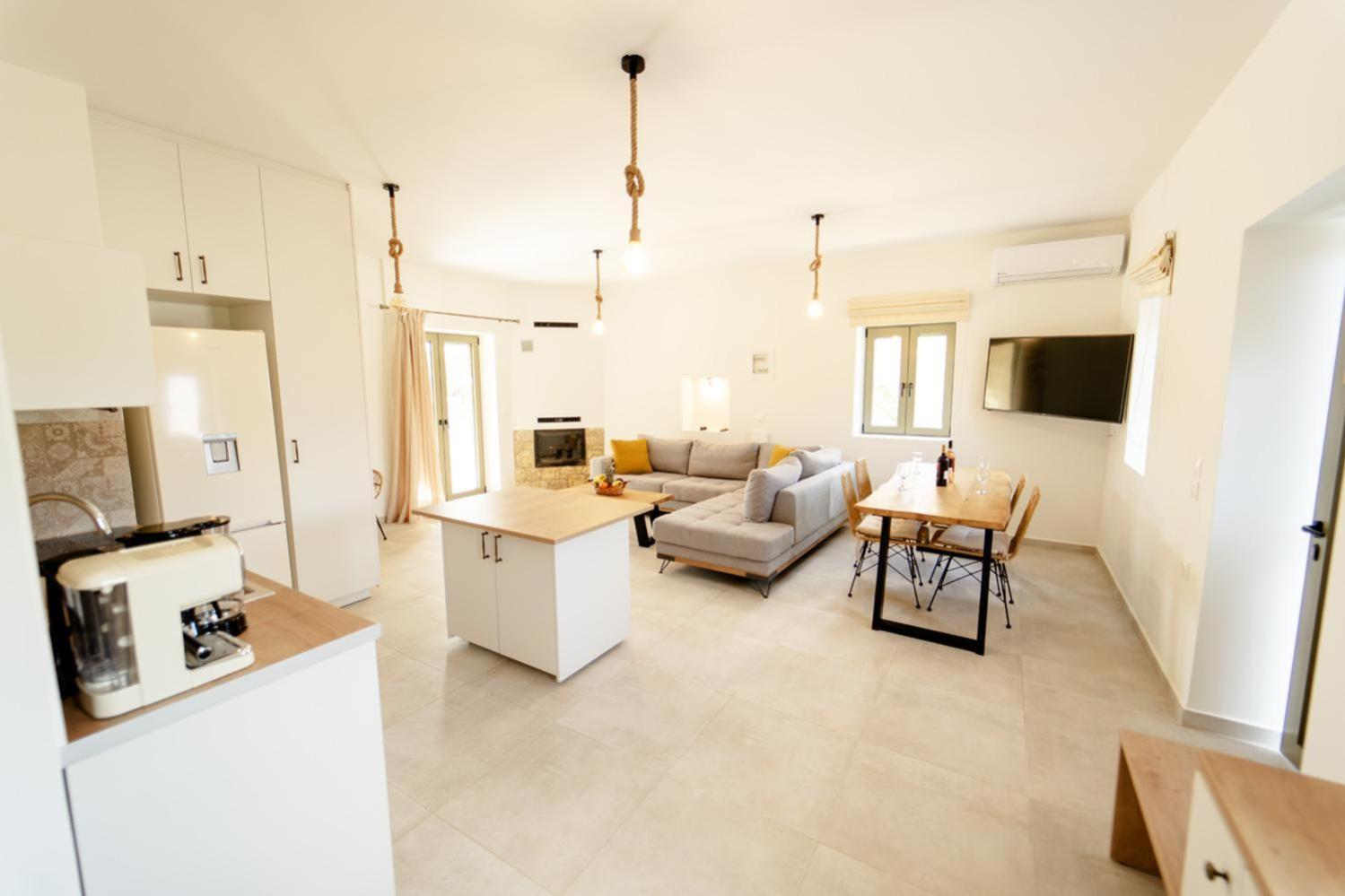 Villa Castillo Thio view 5