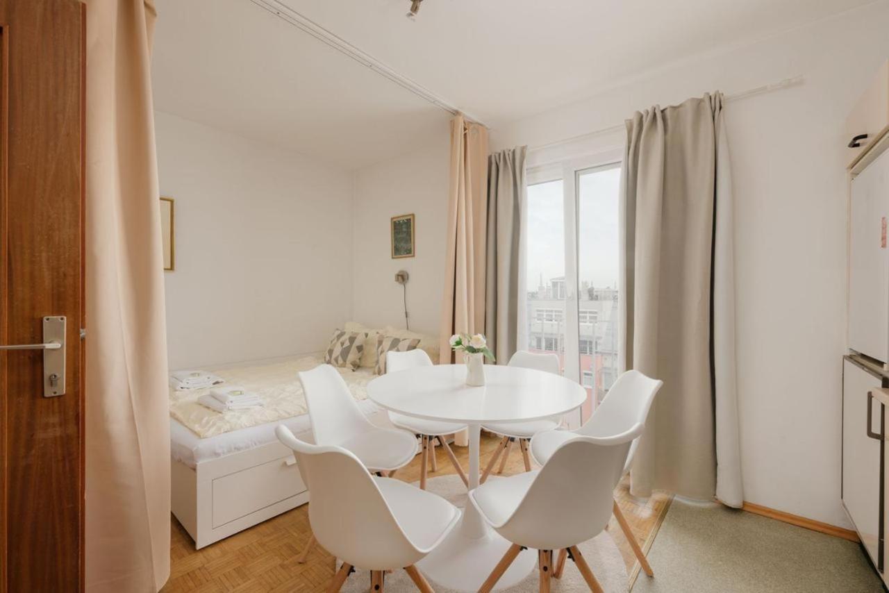 Apartment ZENTRAL direkt an U-BAHN STATION