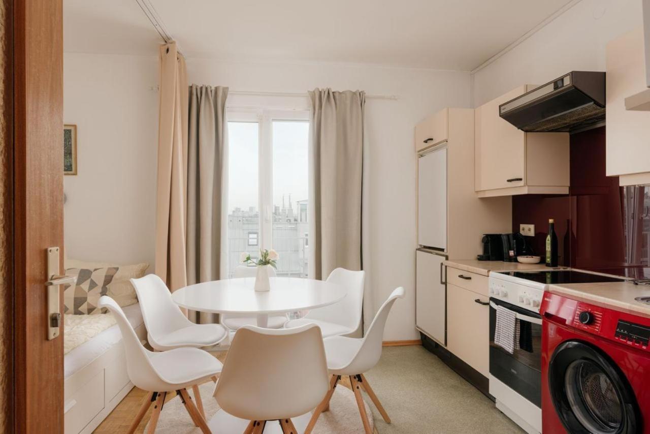 Apartment ZENTRAL direkt an U-BAHN STATION