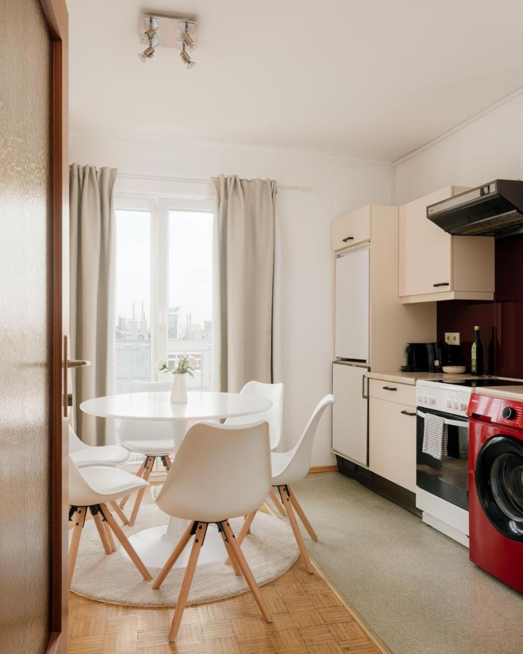 Apartment ZENTRAL direkt an U-BAHN STATION