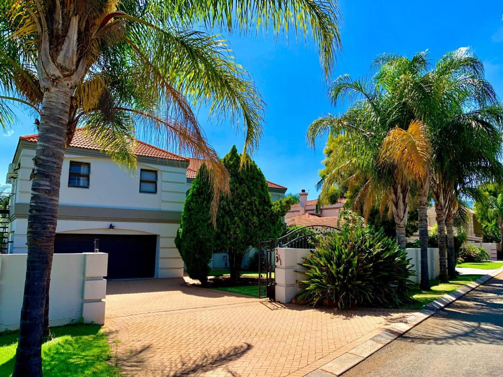 Westlake Waterfront Villa - Entire Villa view 4