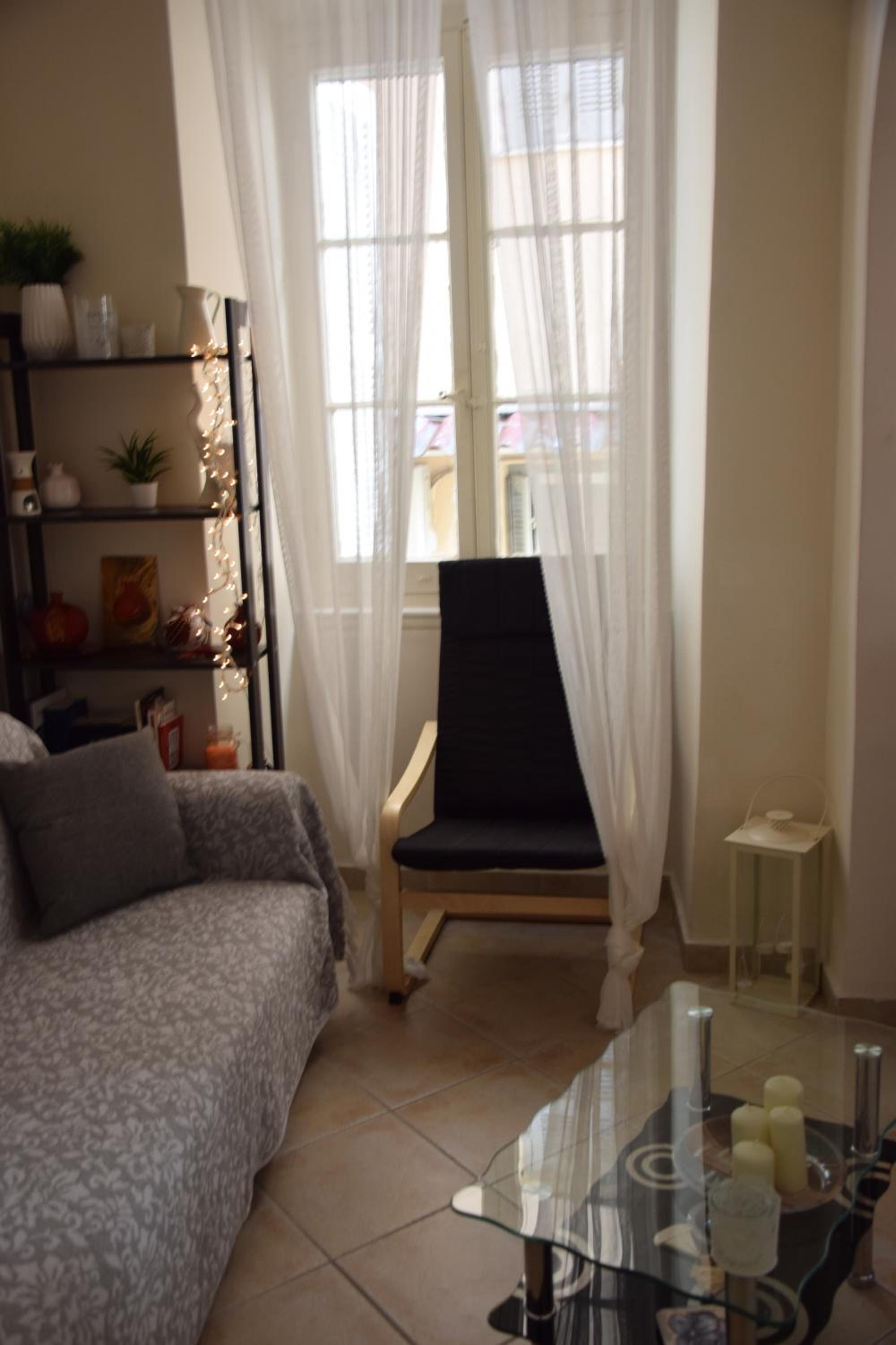 Matty's Apartment in Corfu town view 4