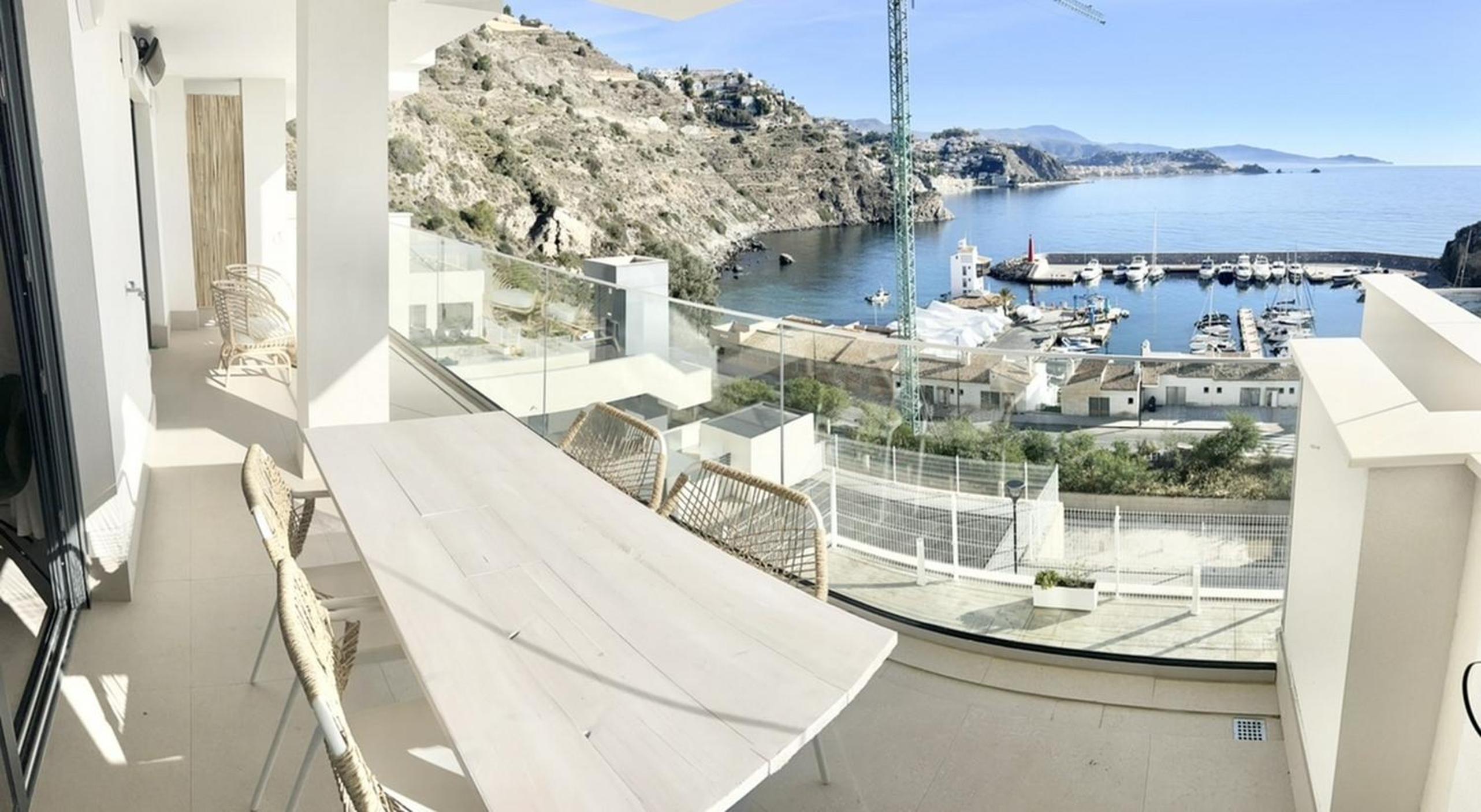 Icon Marina B