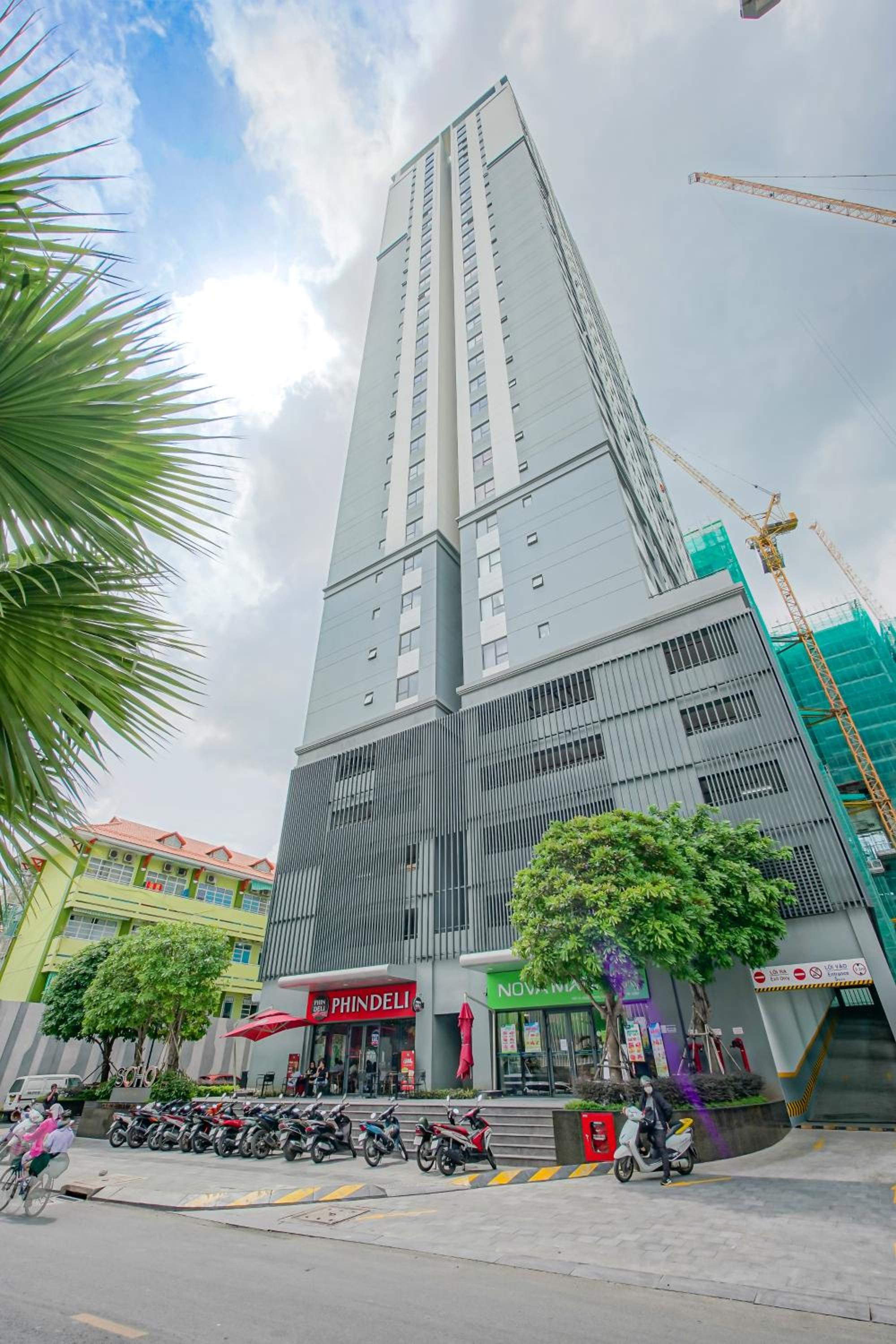 PROStay SOHO Residence Near Bui Vien Walking Street - Central HCMc HAR 2
