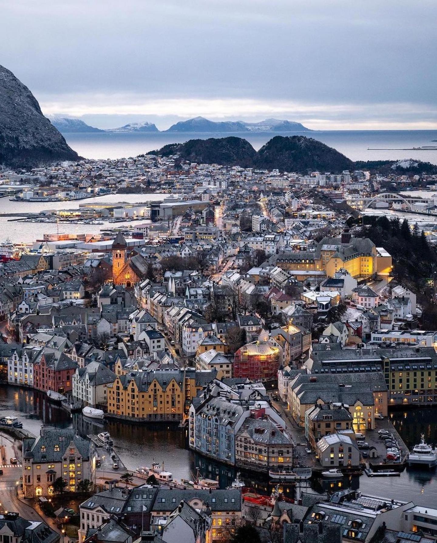 Alesund Vacations - Hotel Noreg - Property Image 5