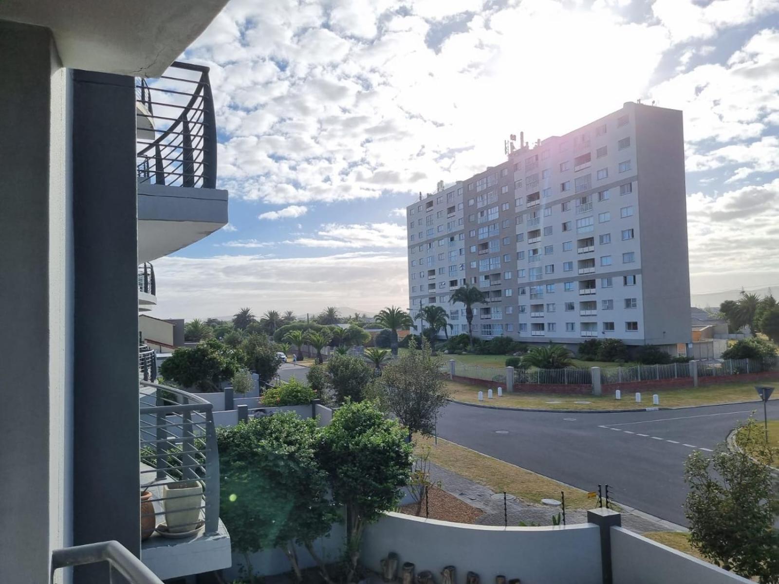 Table Mountain View, Blouburgstrand view 4