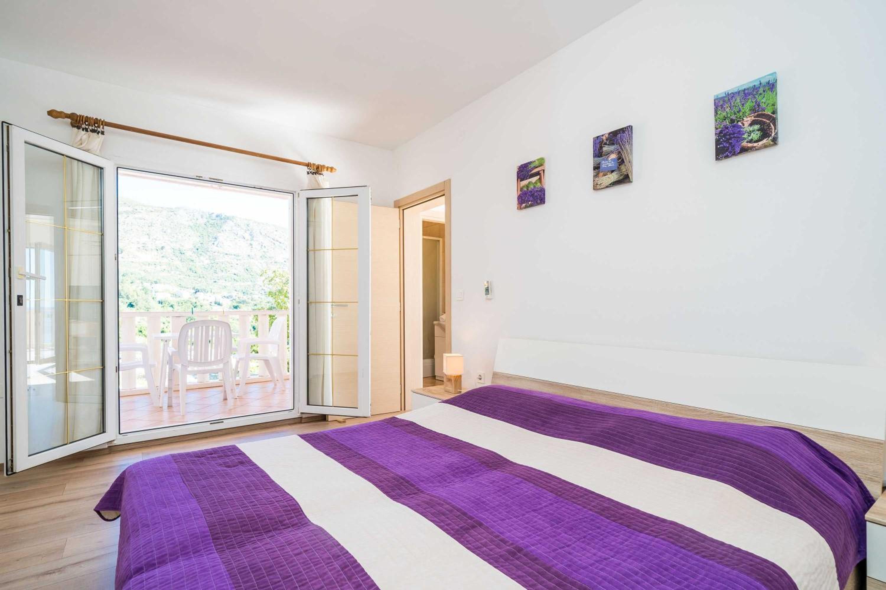 Apartments Marnic