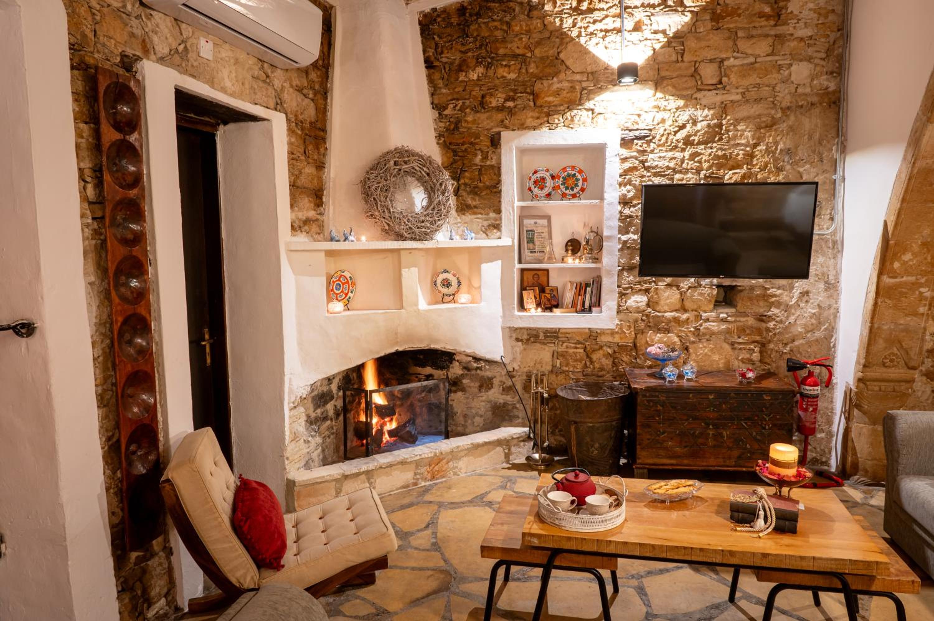 Oinoessa Traditional Boutique Guest Houses