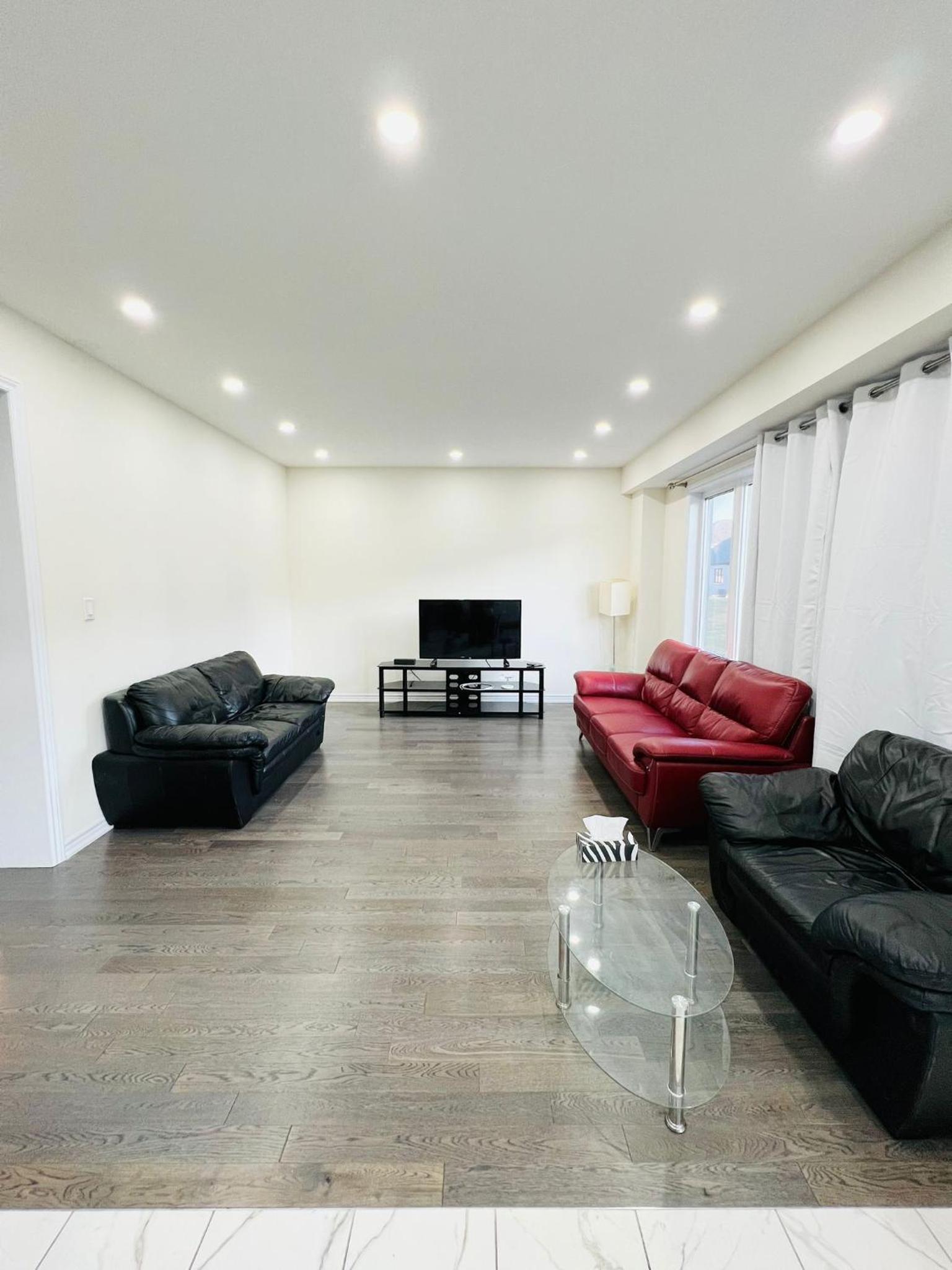 Niagara Falls House