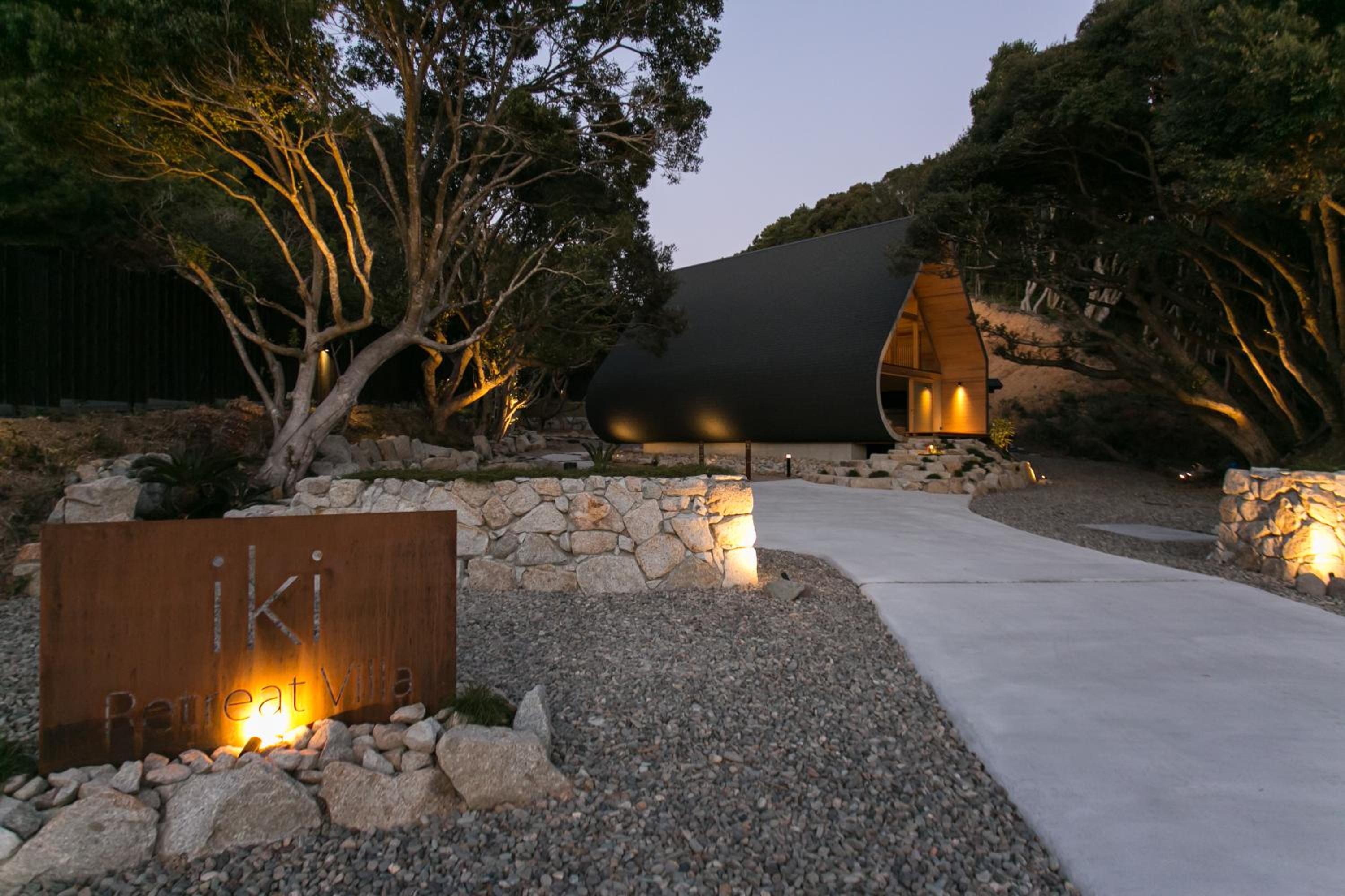 Retreat Villa iki