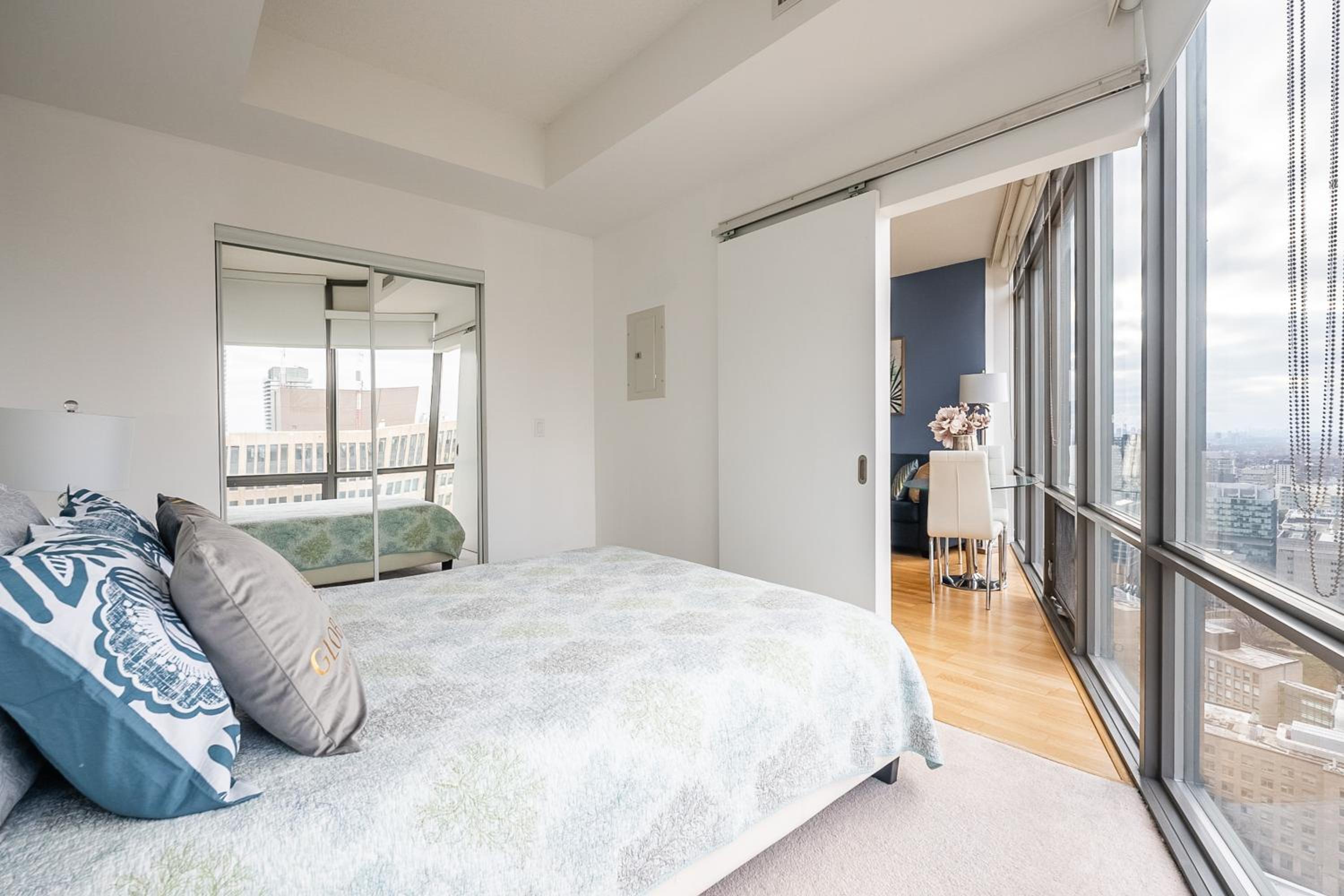 Globalstay. Burano Condos in Downtown Toronto