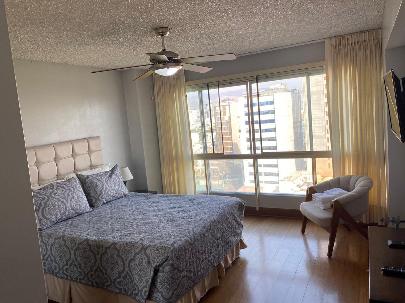 Oceanfront Miraflores Larcomar next to Marriott view 5