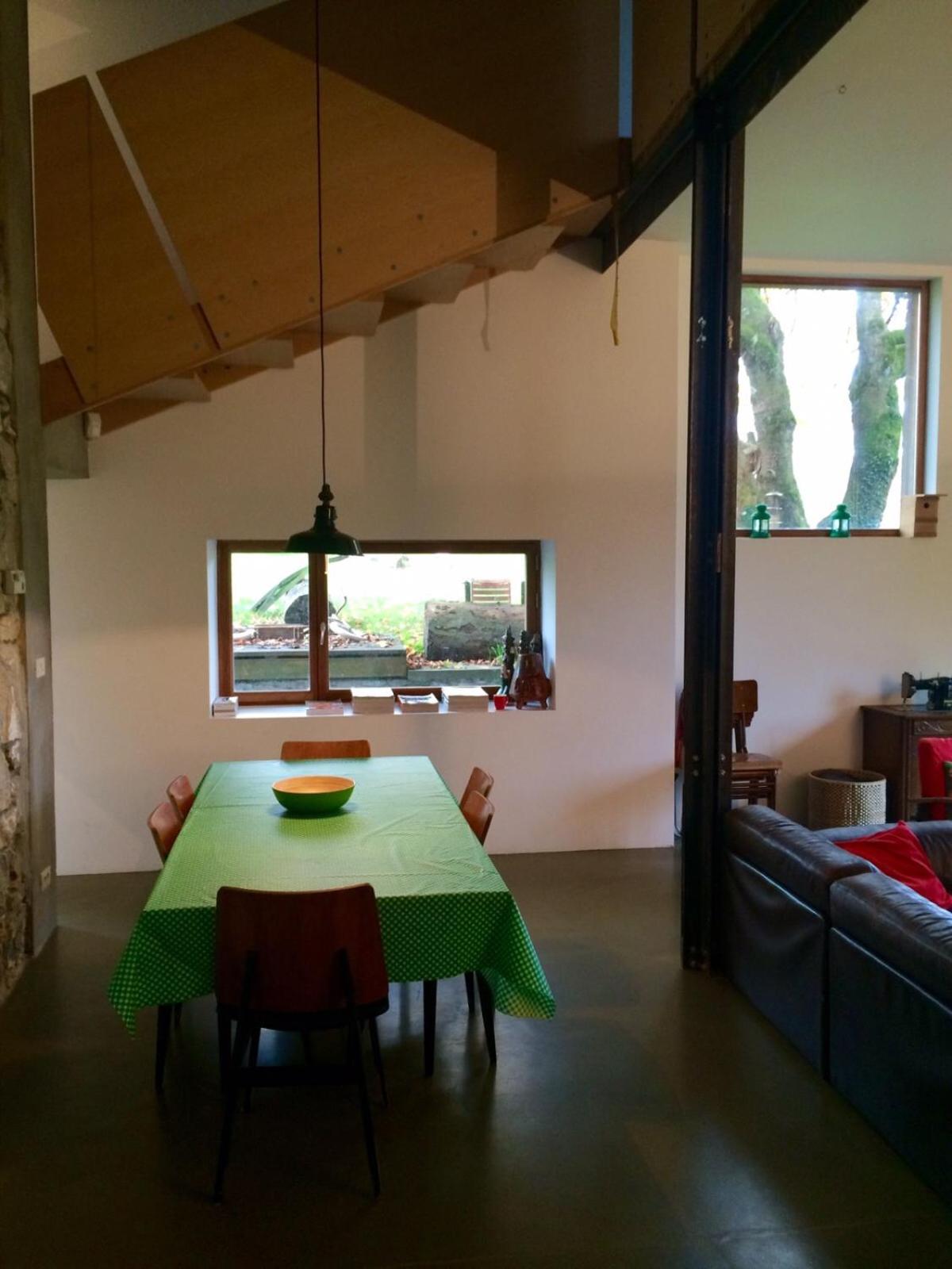 Gerestaureerde hoeve met zicht
