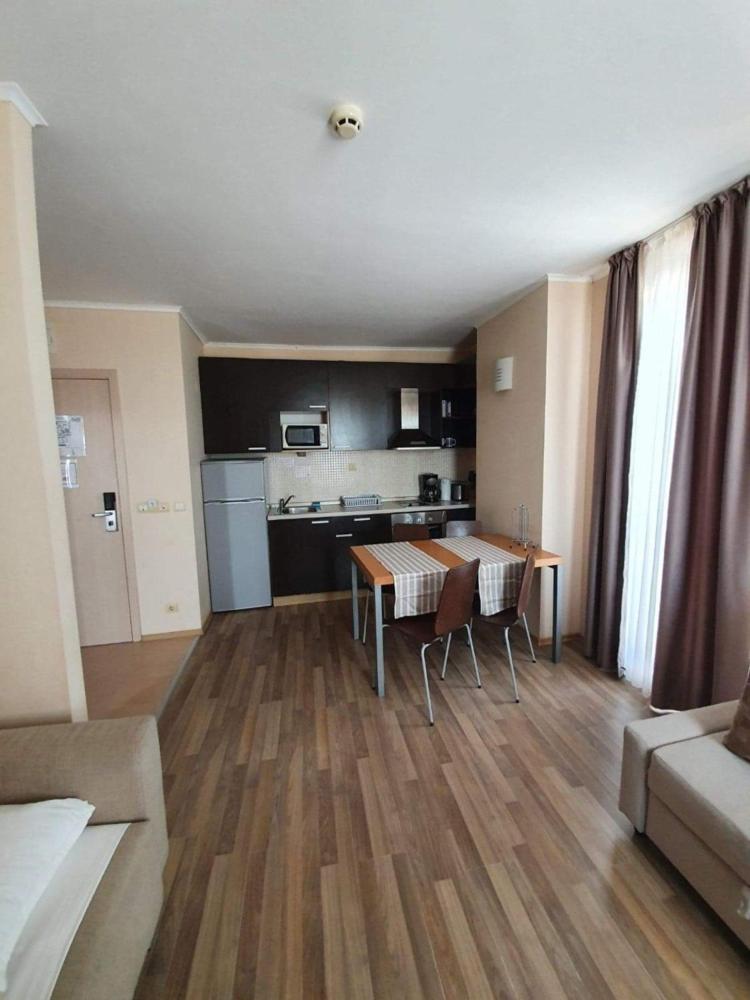 Apartment with Sea View in Obzor Beach