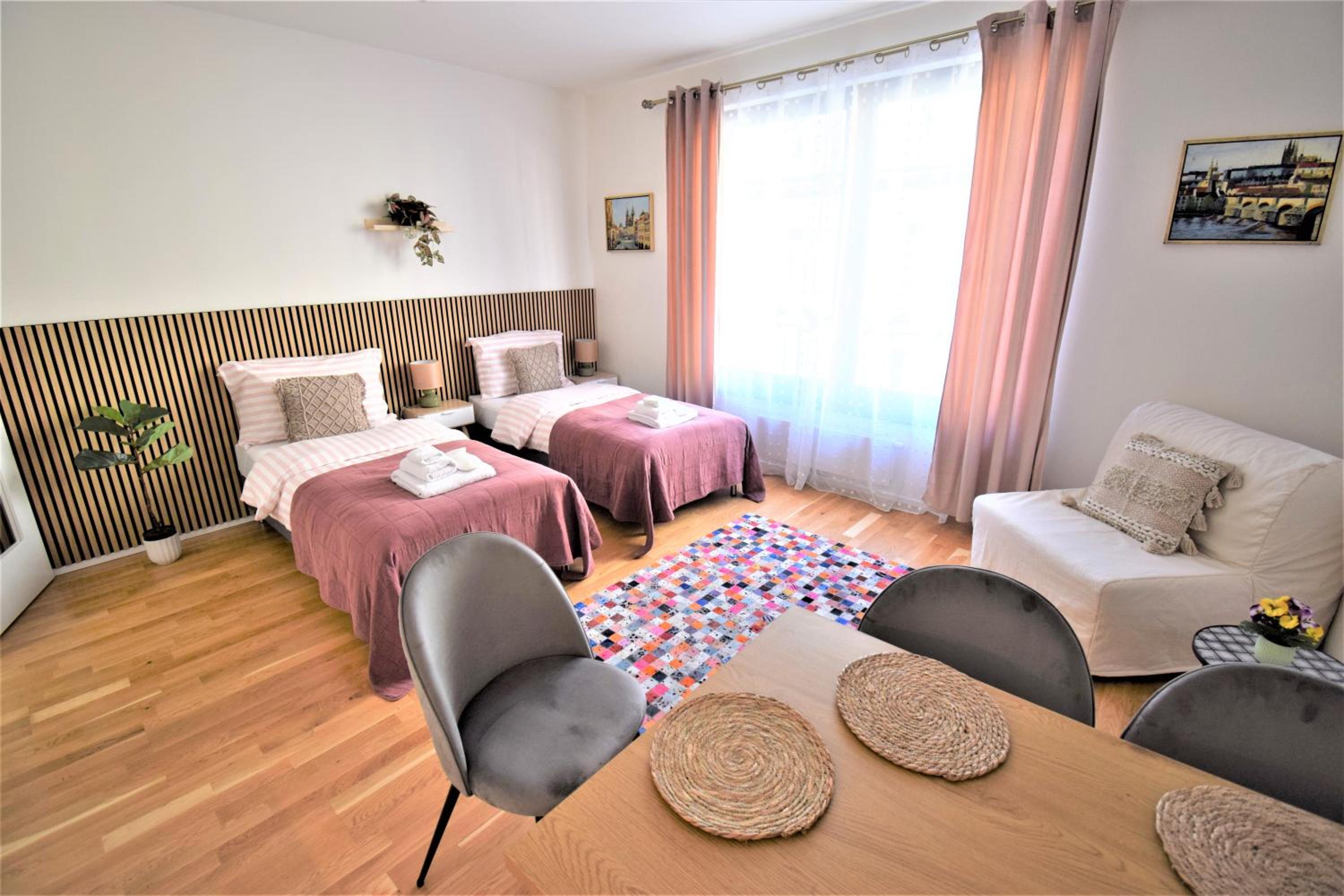 Jasminn Apartments