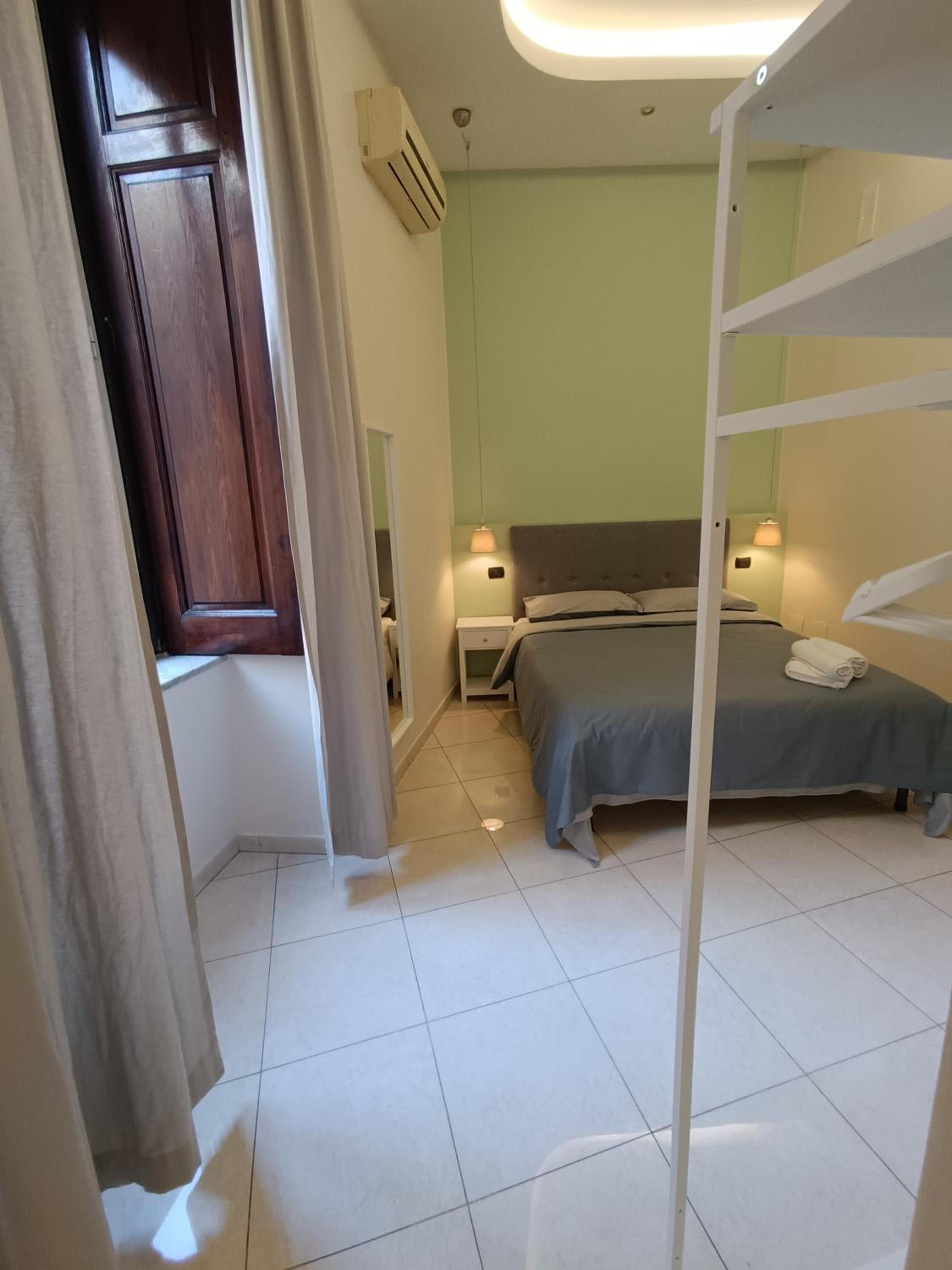 Residenza GeRi - Suite and Home Napoli Centro