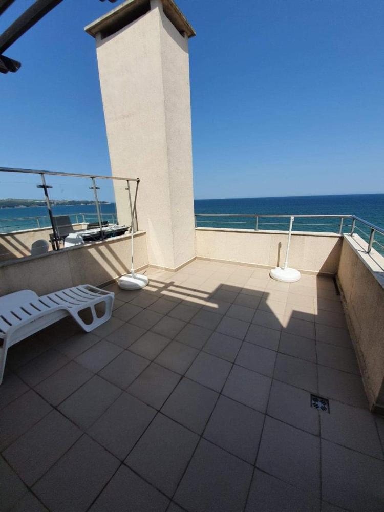 Apartment with Sea View in Obzor Beach