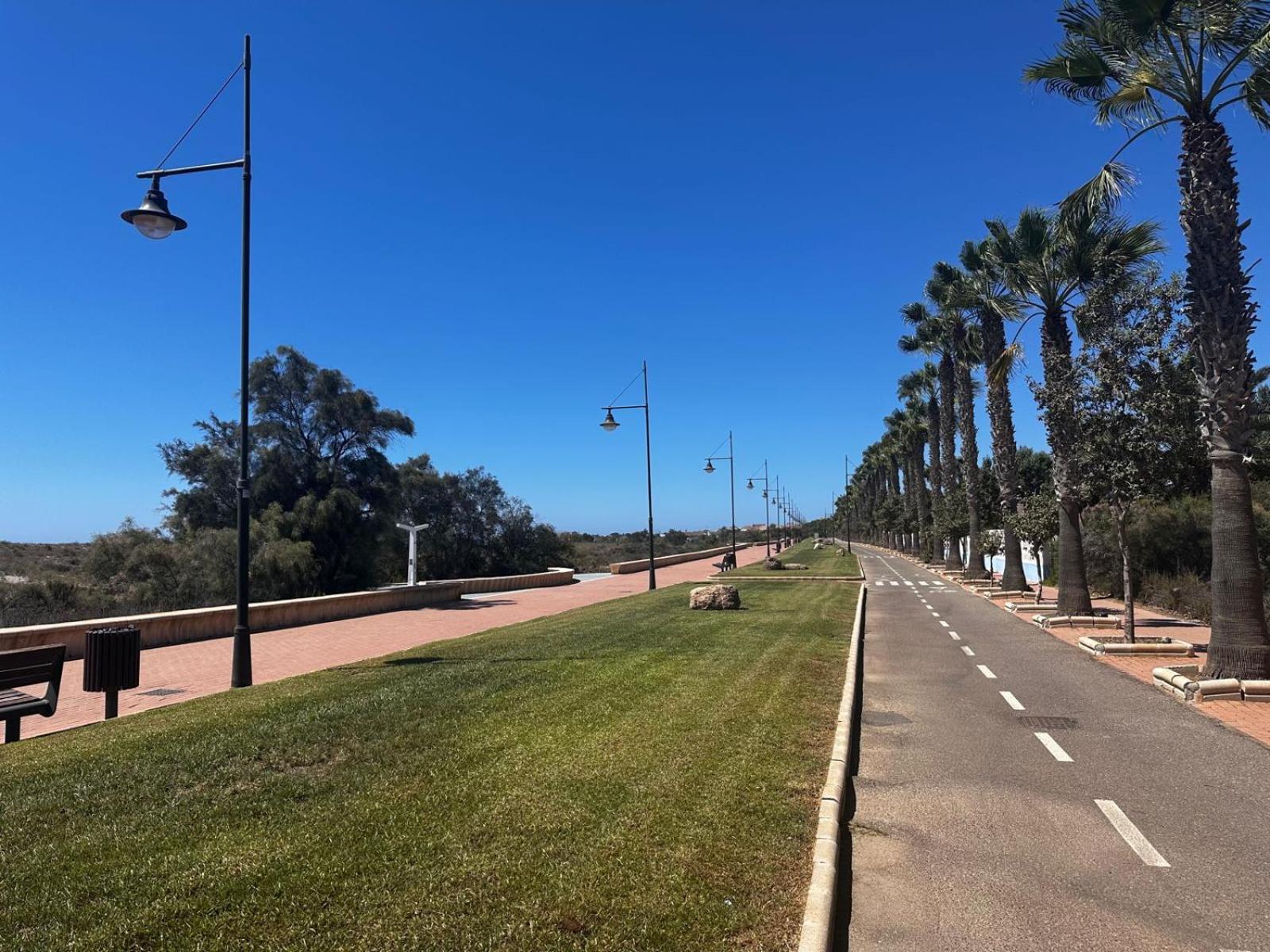 Lago De Almerimar Three Bedroom Beach Front Apartment