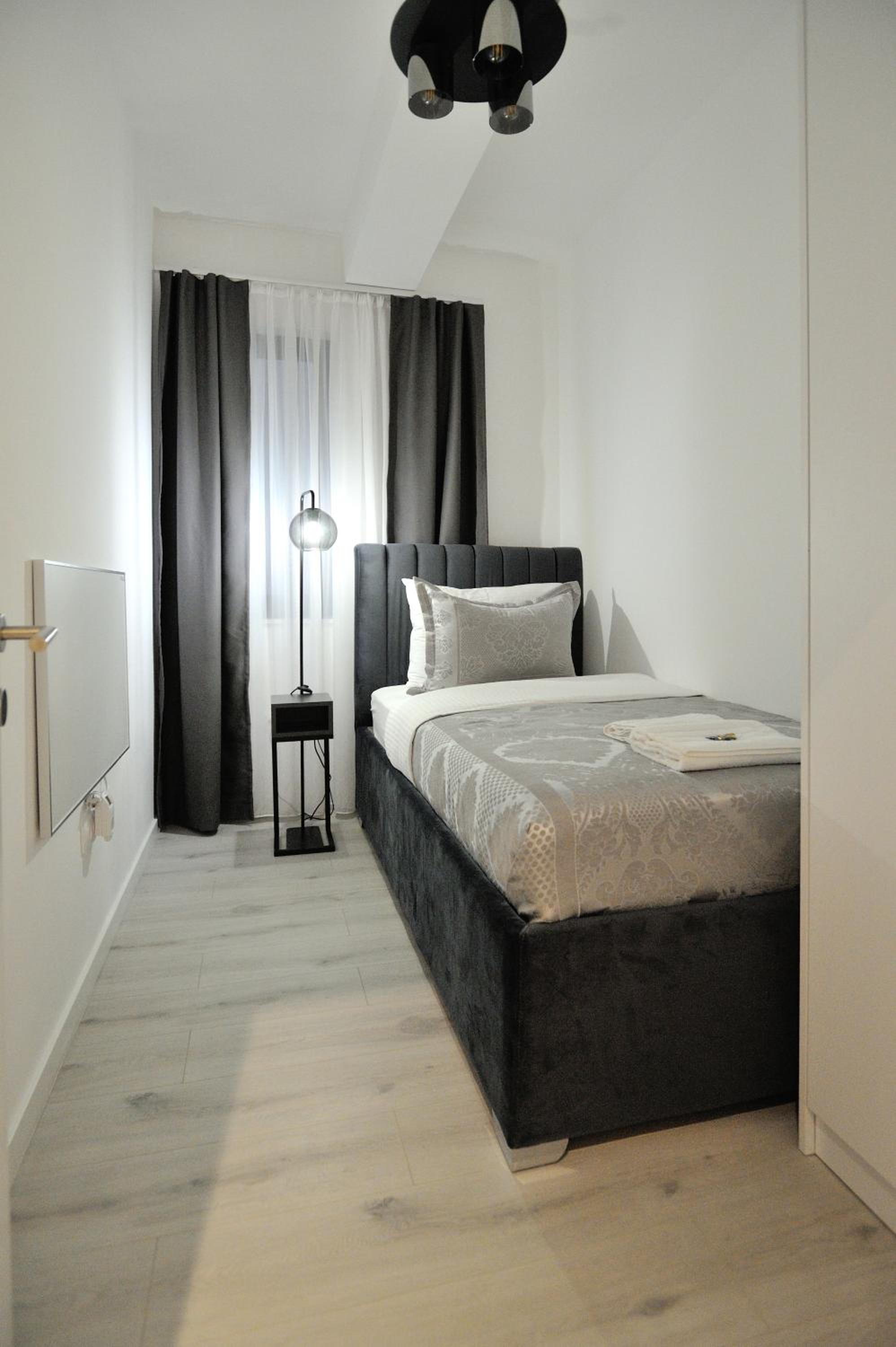 Solaris Apartments - free parking