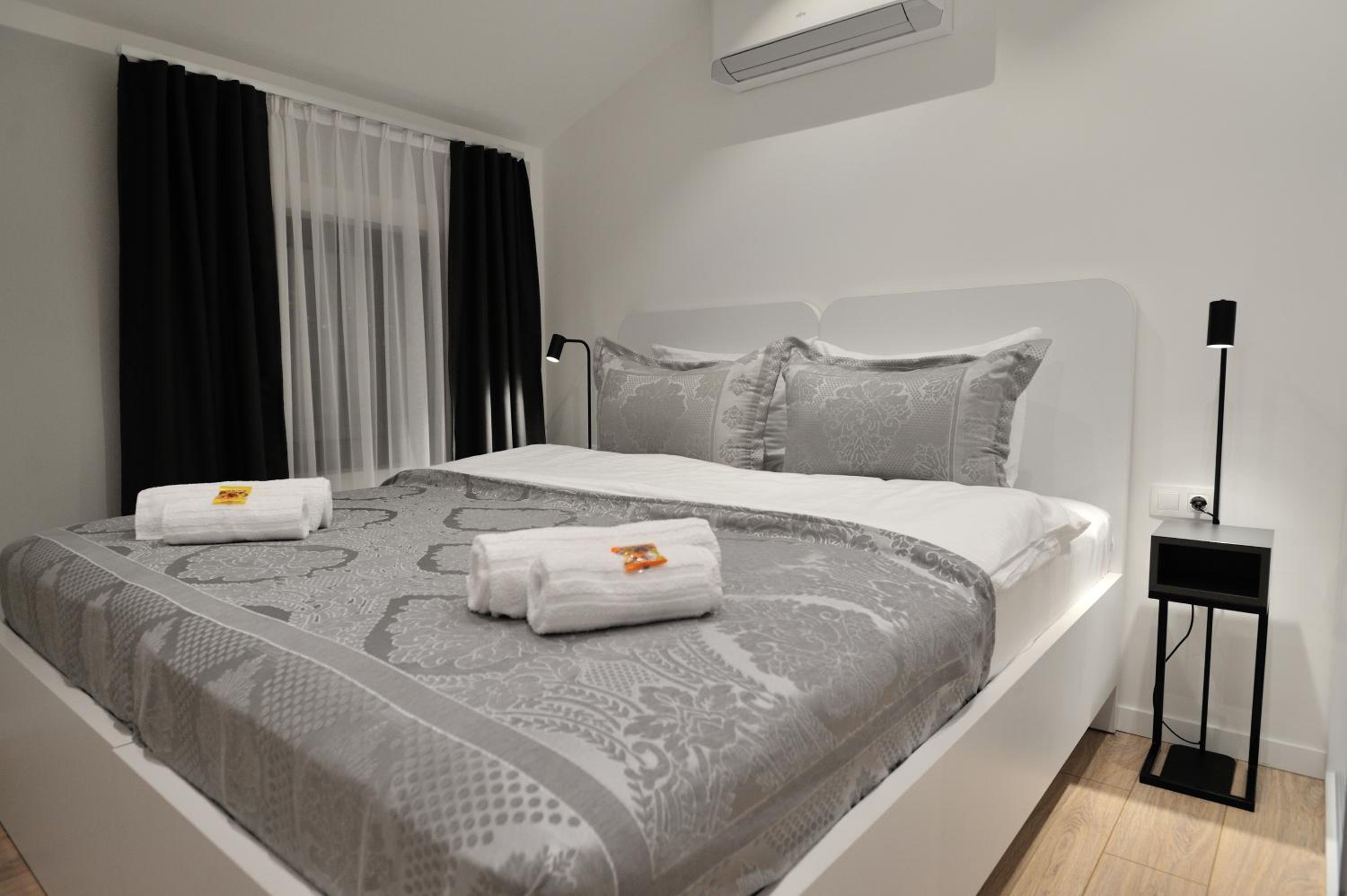 Solaris Apartments - free parking