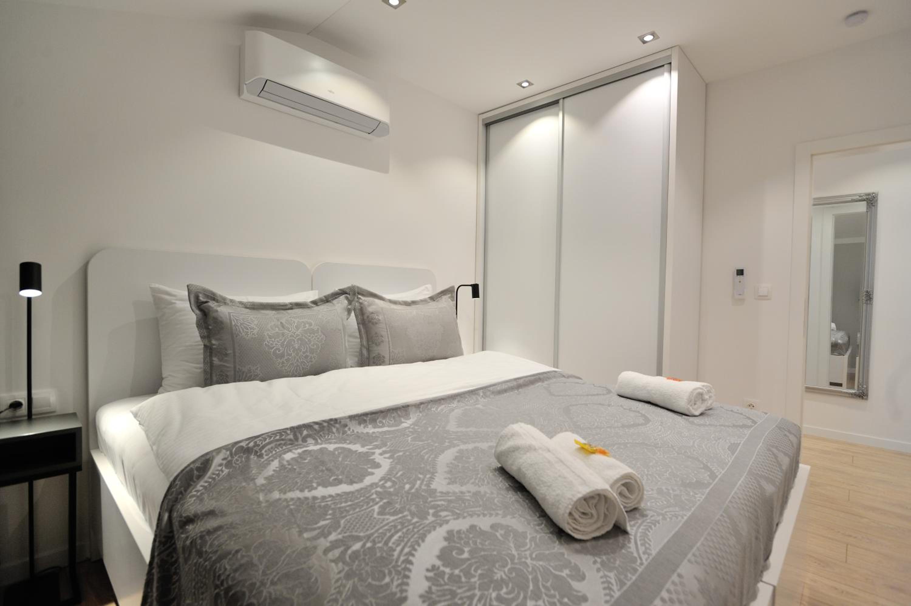 Solaris Apartments - free parking
