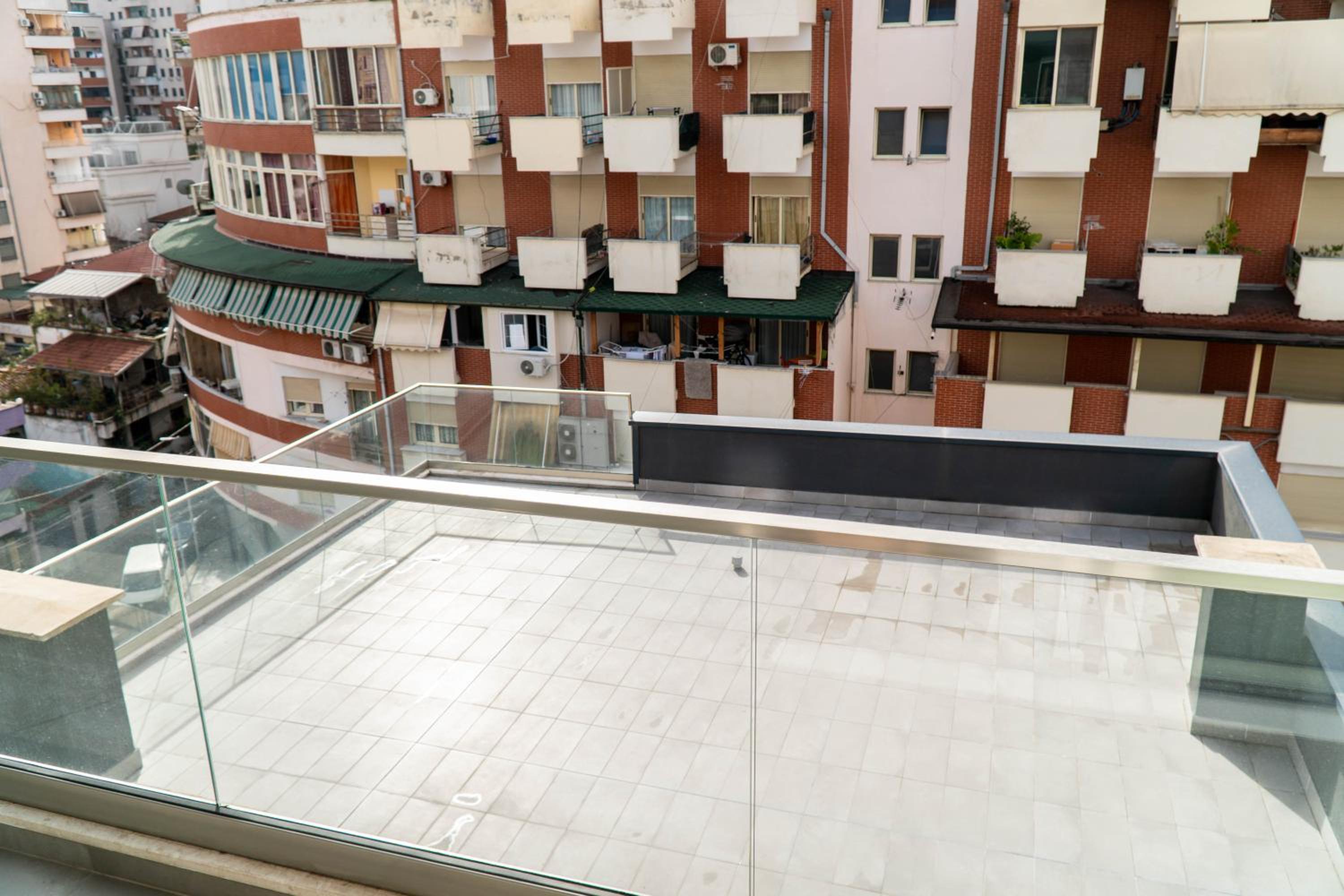 Signature apartment 9