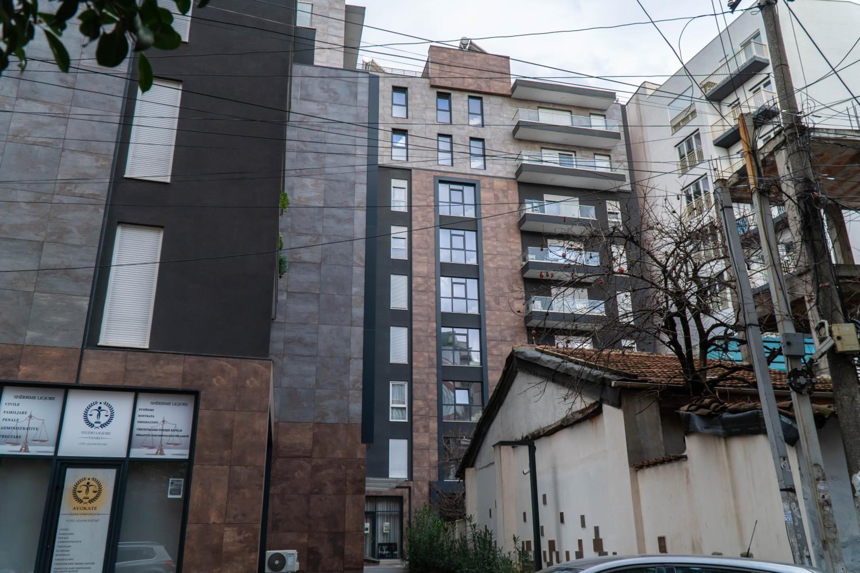 Signature apartment 9