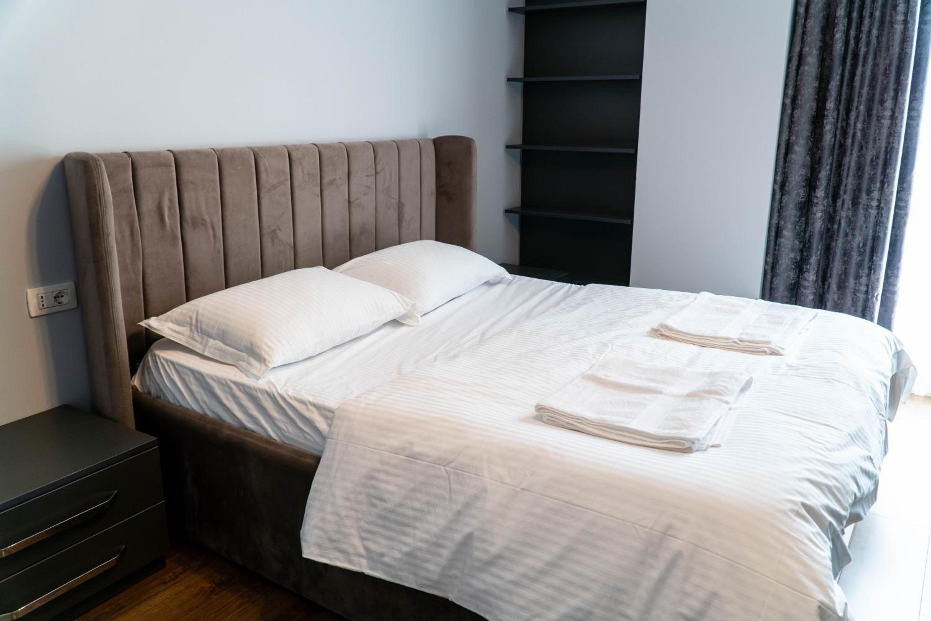 Signature apartment 5