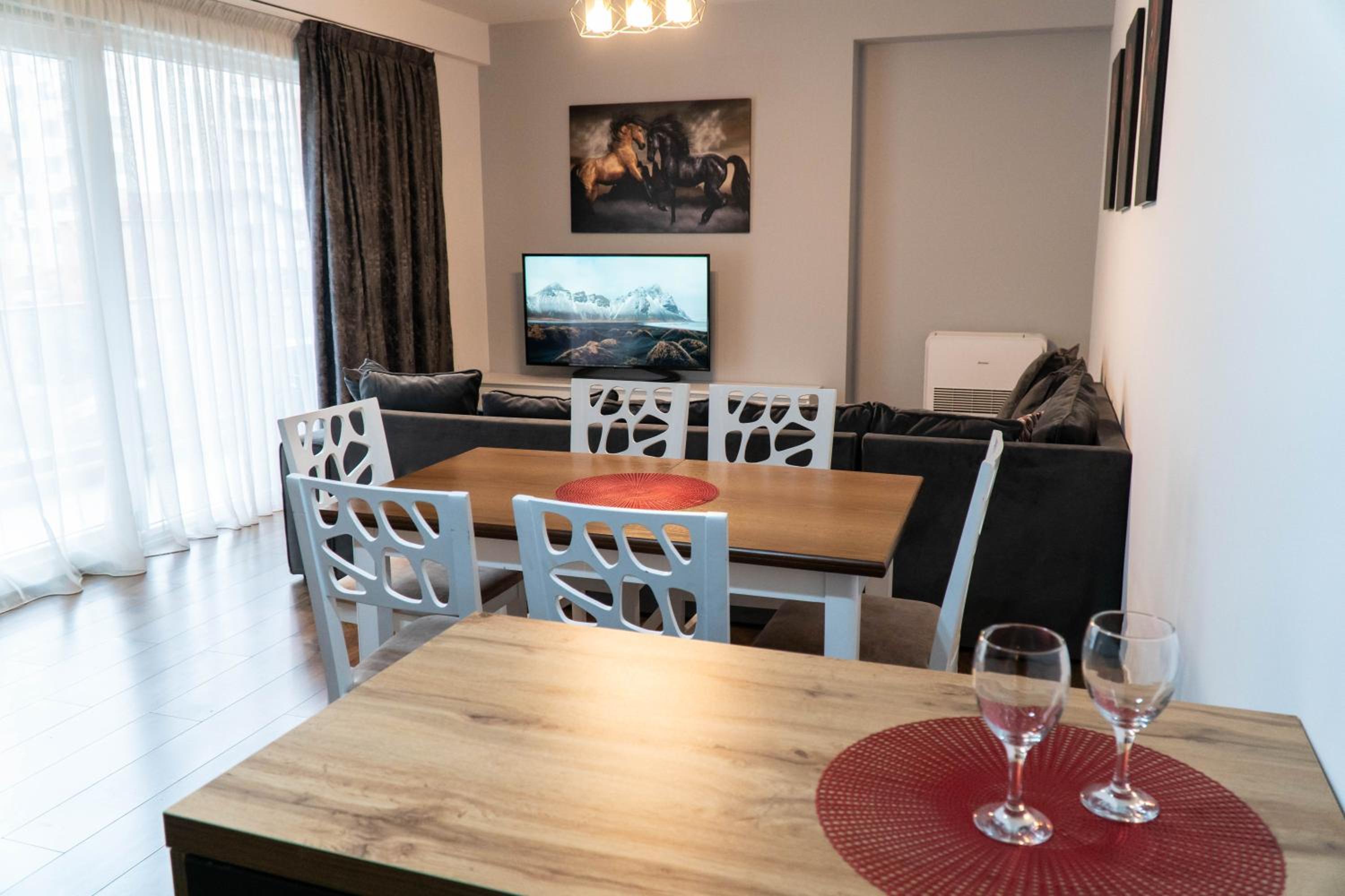 Signature apartment 5