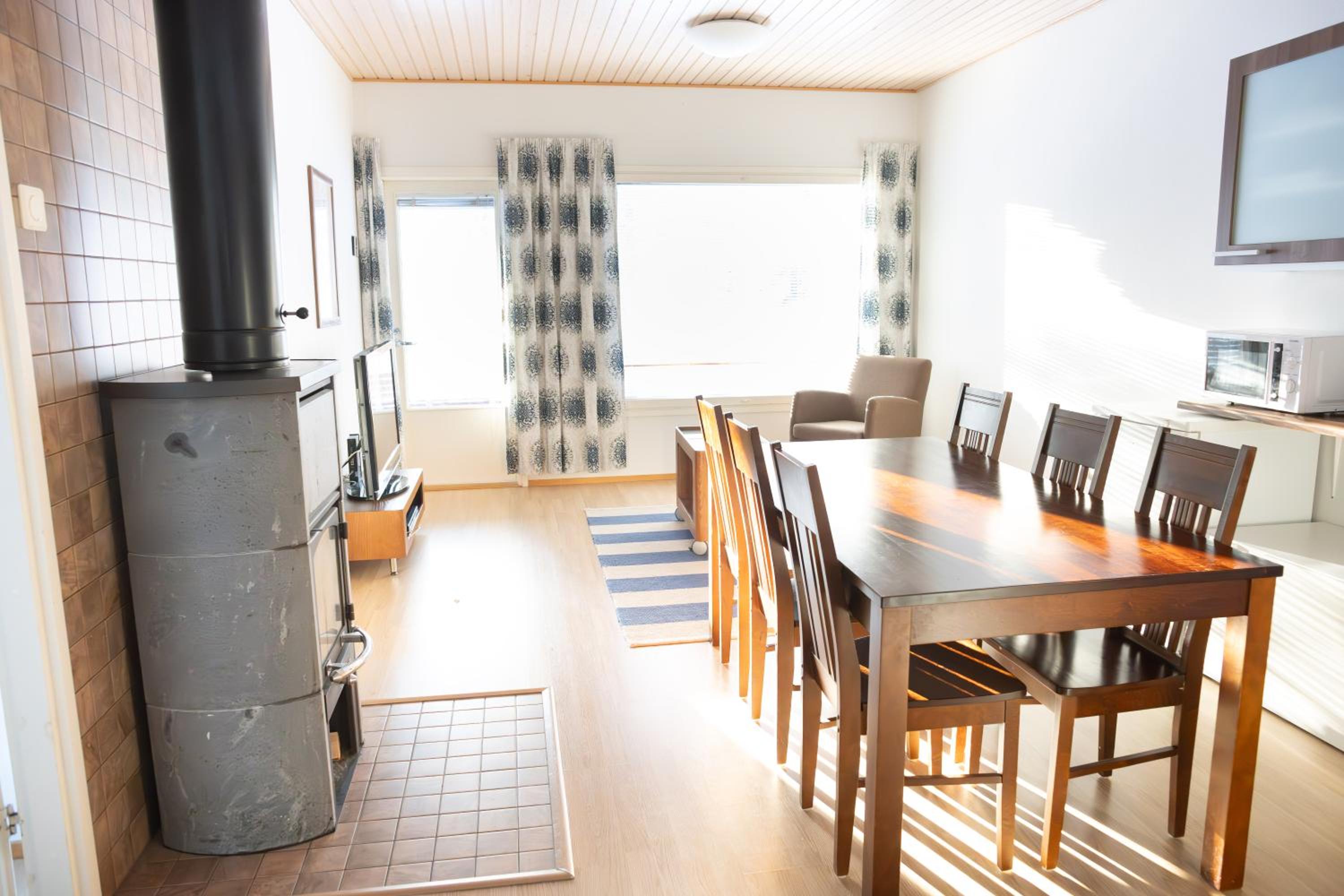 Kaisantien Suites